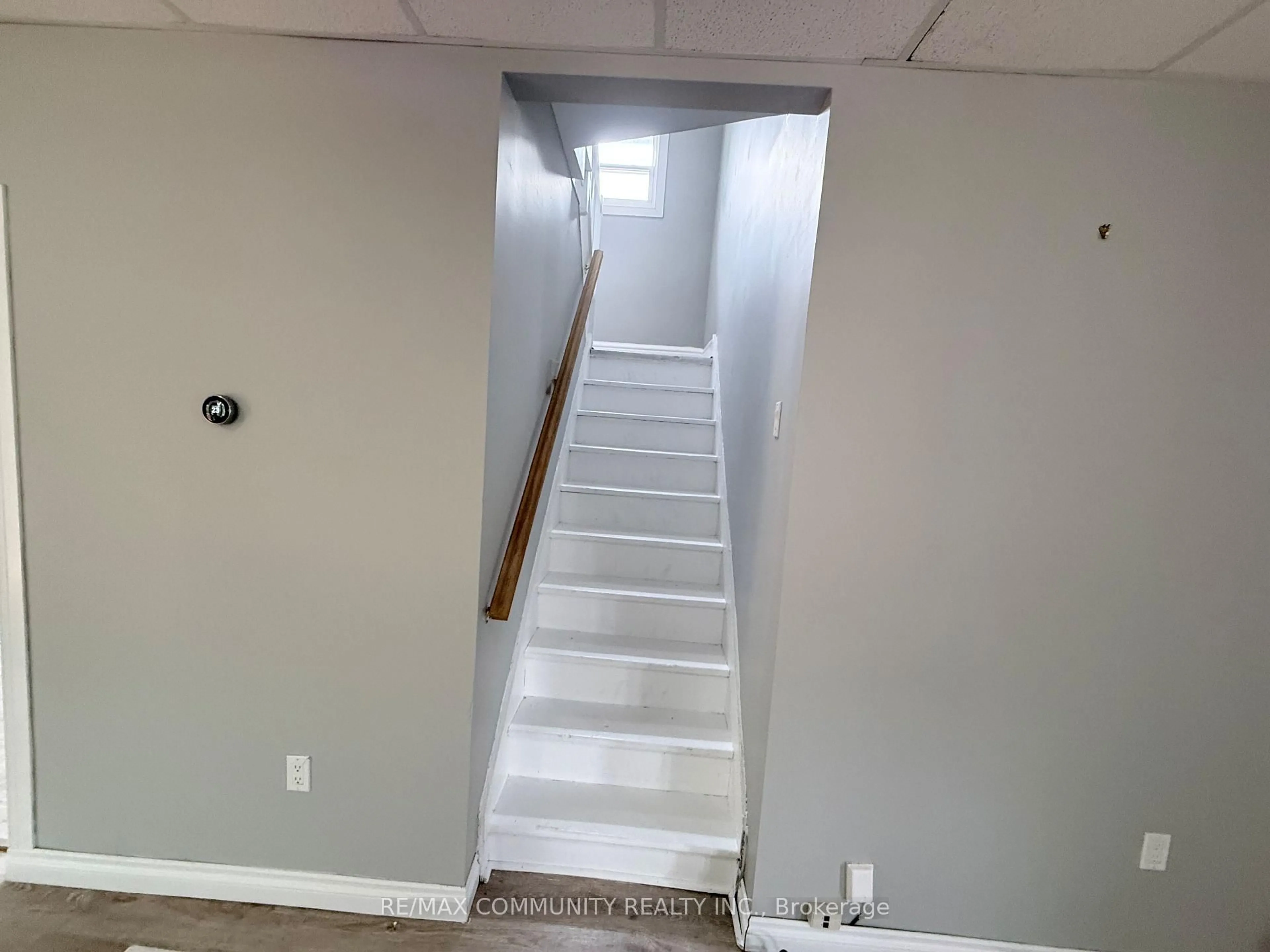 Stairs for 70 Huron St, Guelph Ontario N1G 5L6