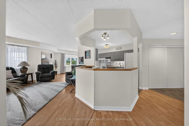 208 Silvercreek Pkwy #210, Guelph 5