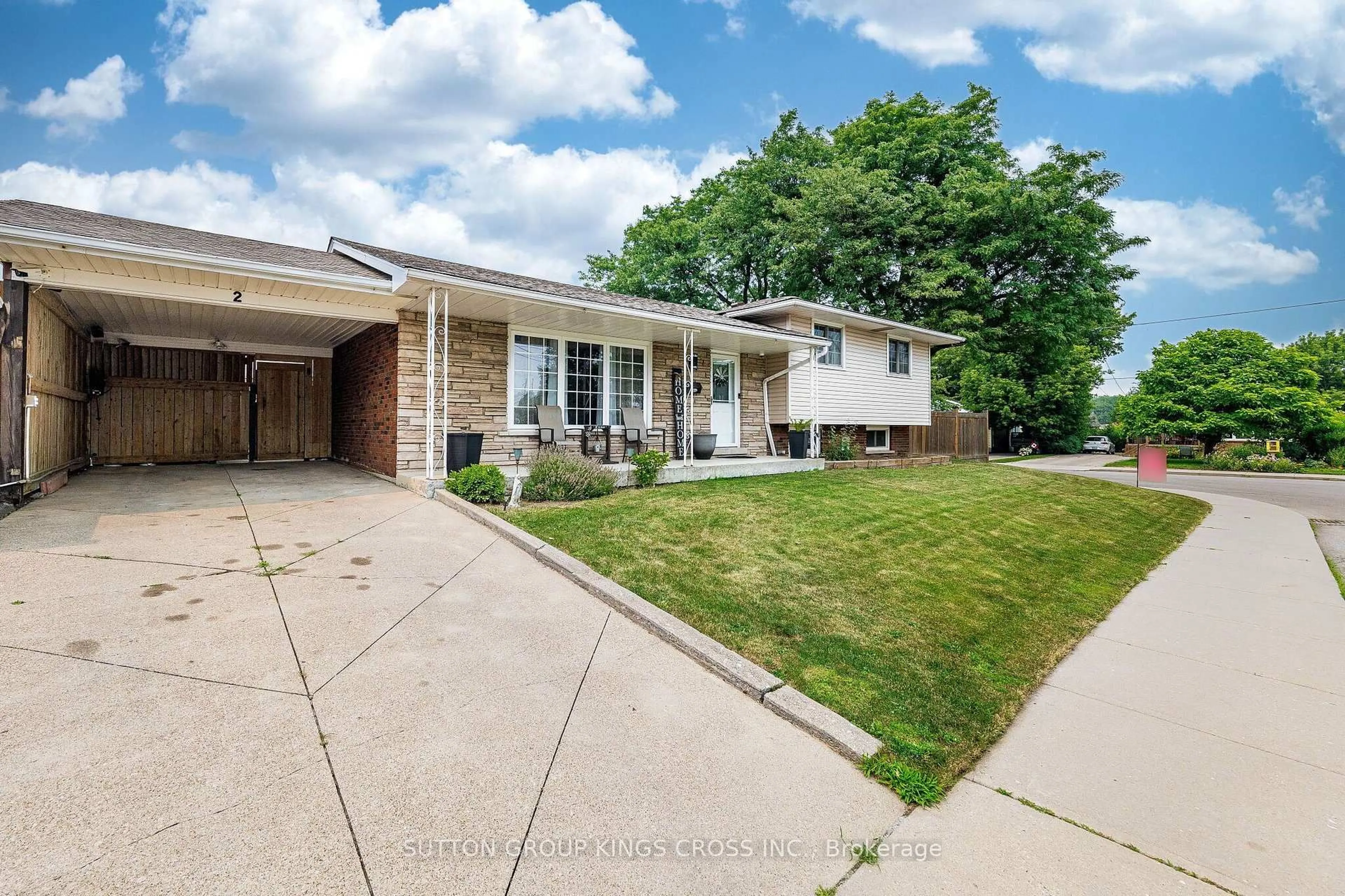 Home with brick exterior material, street for 2 Maitland Ave, Hamilton Ontario L9A 3J3