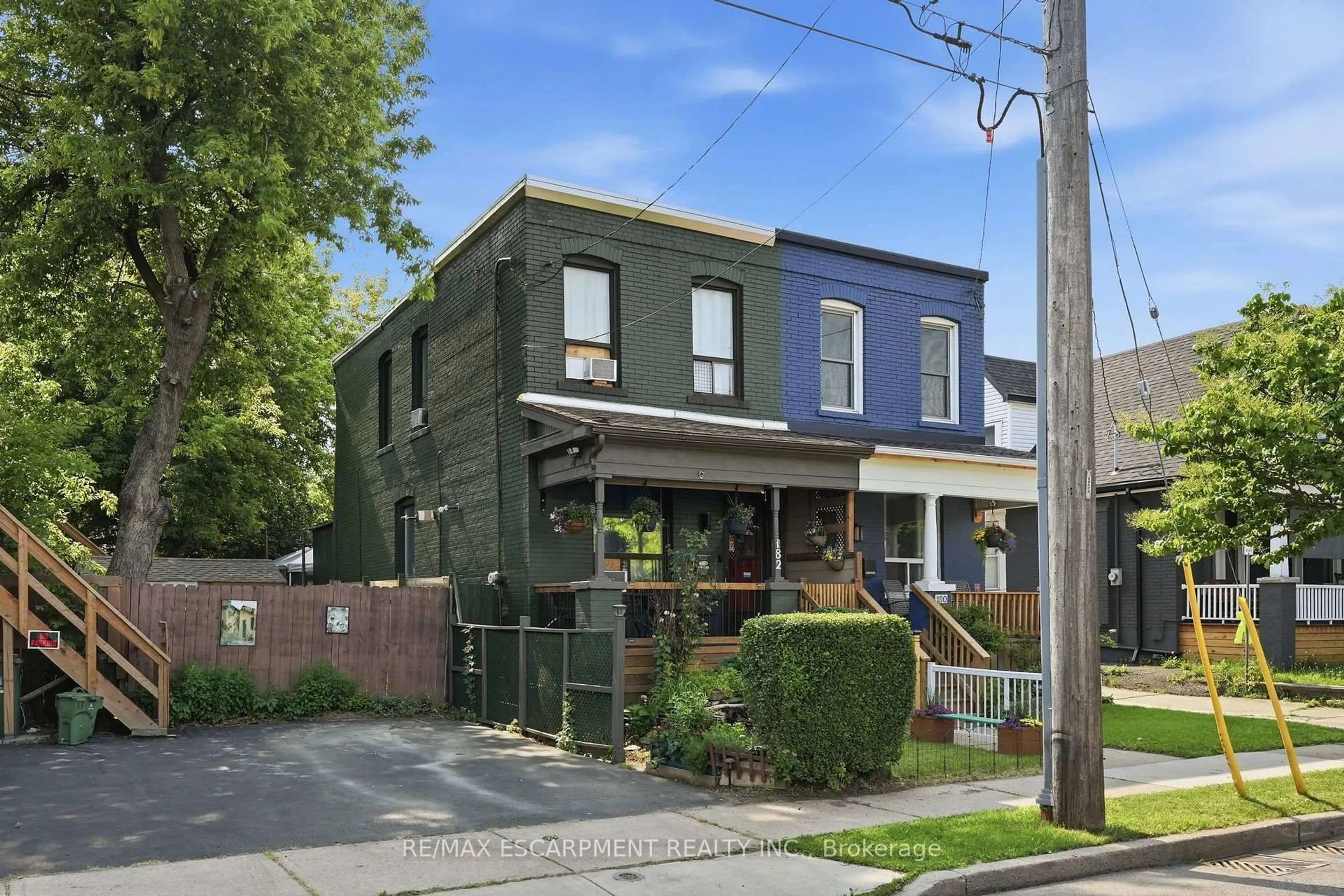 Home with brick exterior material, street for 182 Cavell Ave, Hamilton Ontario L8L 7E8