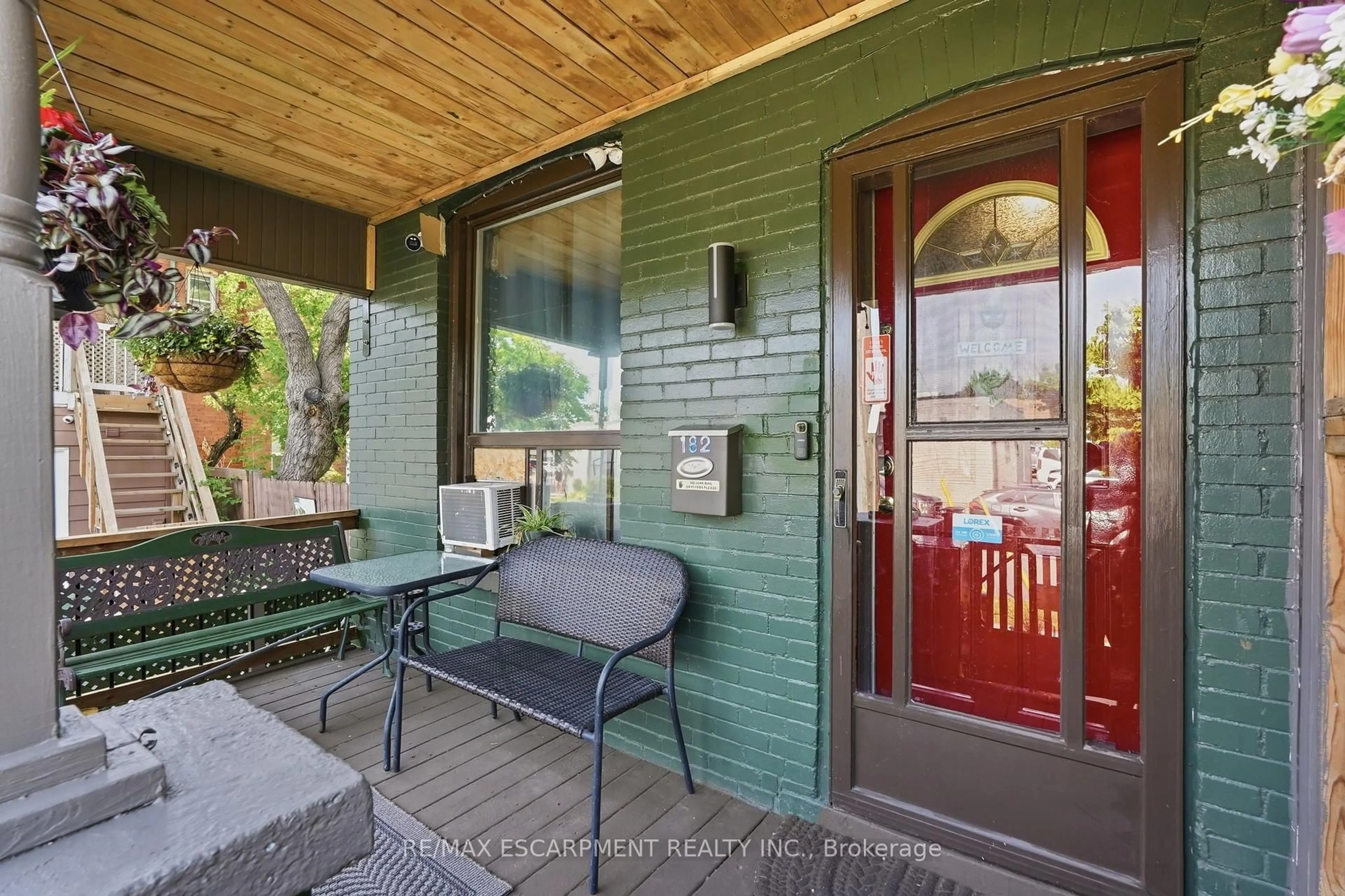 Patio, street for 182 Cavell Ave, Hamilton Ontario L8L 7E8