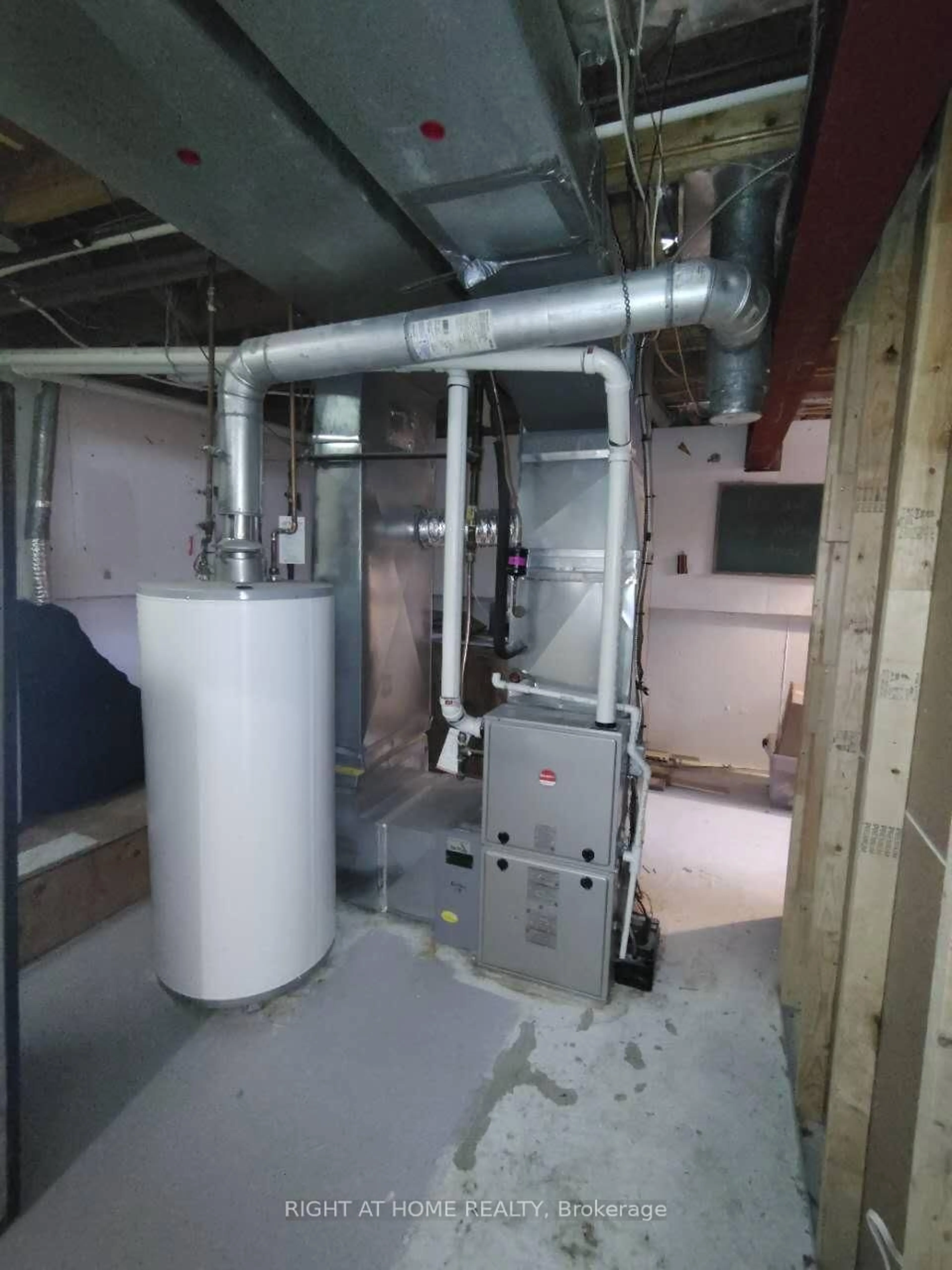 A pic of a room for 78 Olympic Cres, London North Ontario N6G 3P6