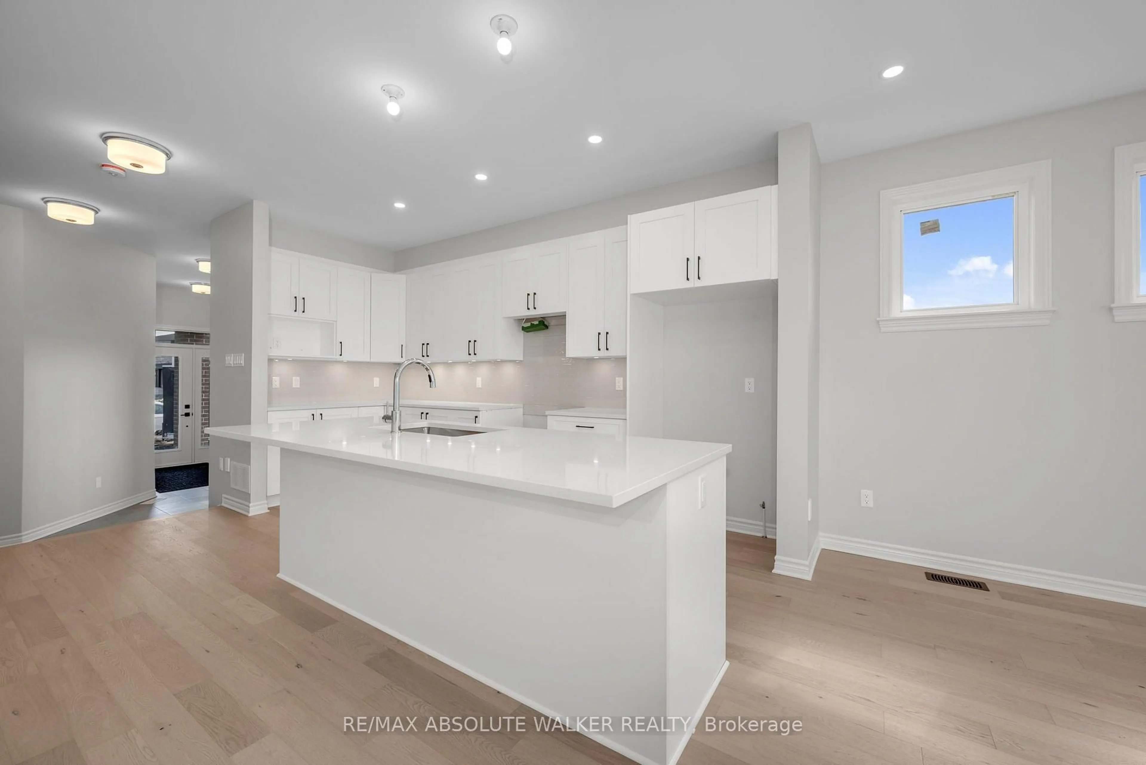 Open concept kitchen, ceramic/tile floor for 181 Kerala Pl, Ottawa Ontario K1T 0Z3