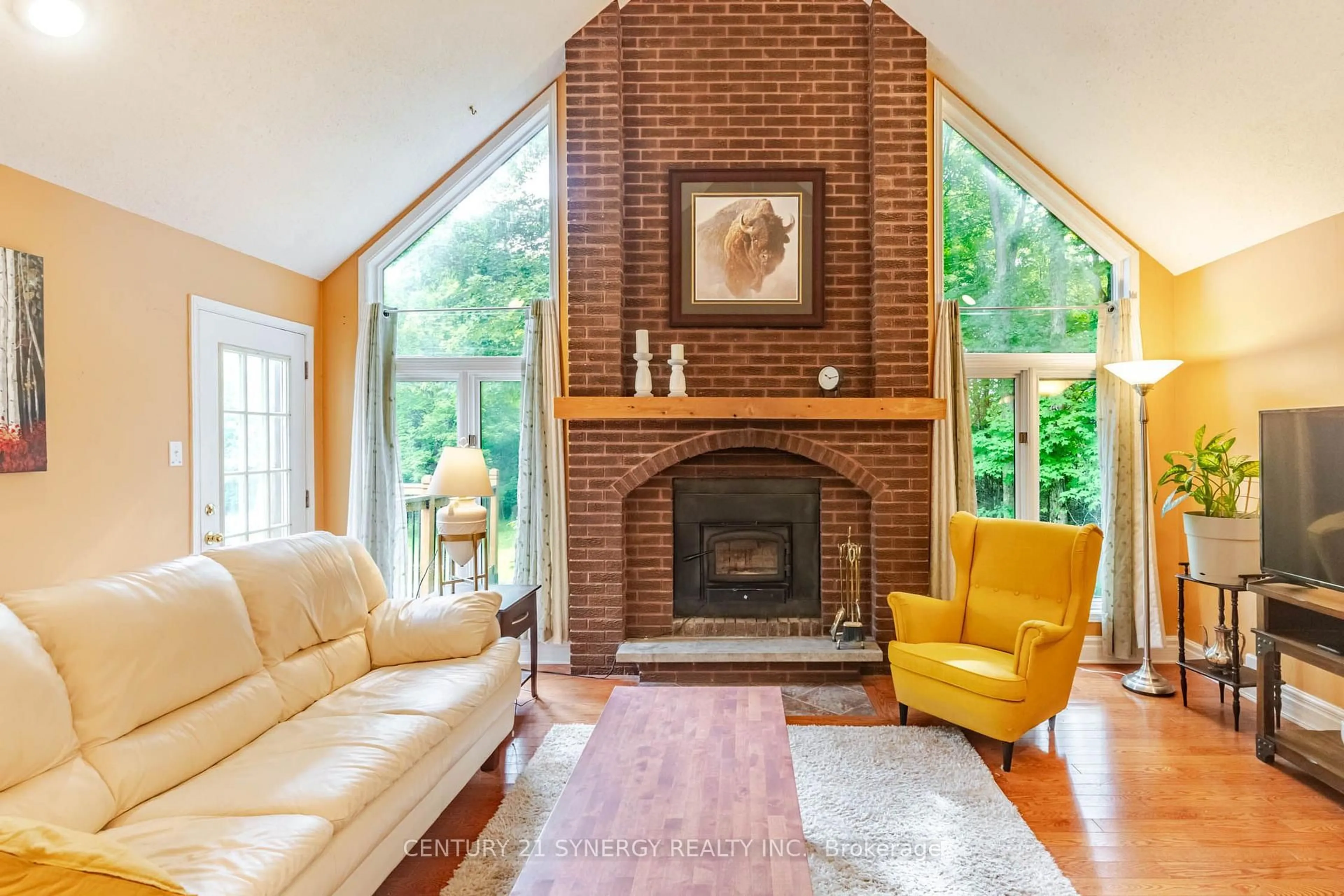 Living room with furniture, unknown for 306 Mcgregor Dr, Carleton Place Ontario K7C 0C4