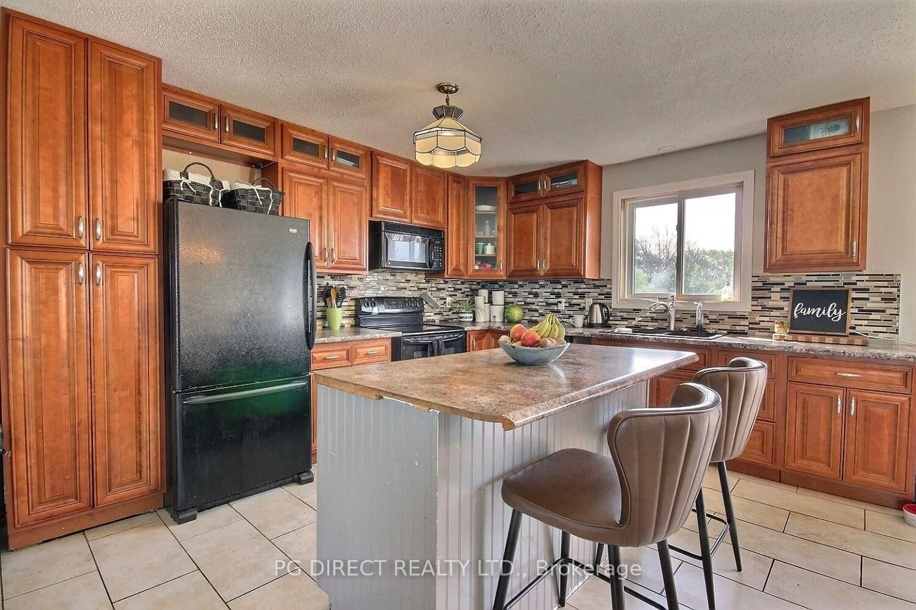 Open concept kitchen, ceramic/tile floor for 1065 County Rd 19, Prince Edward County Ontario K0K 1T0