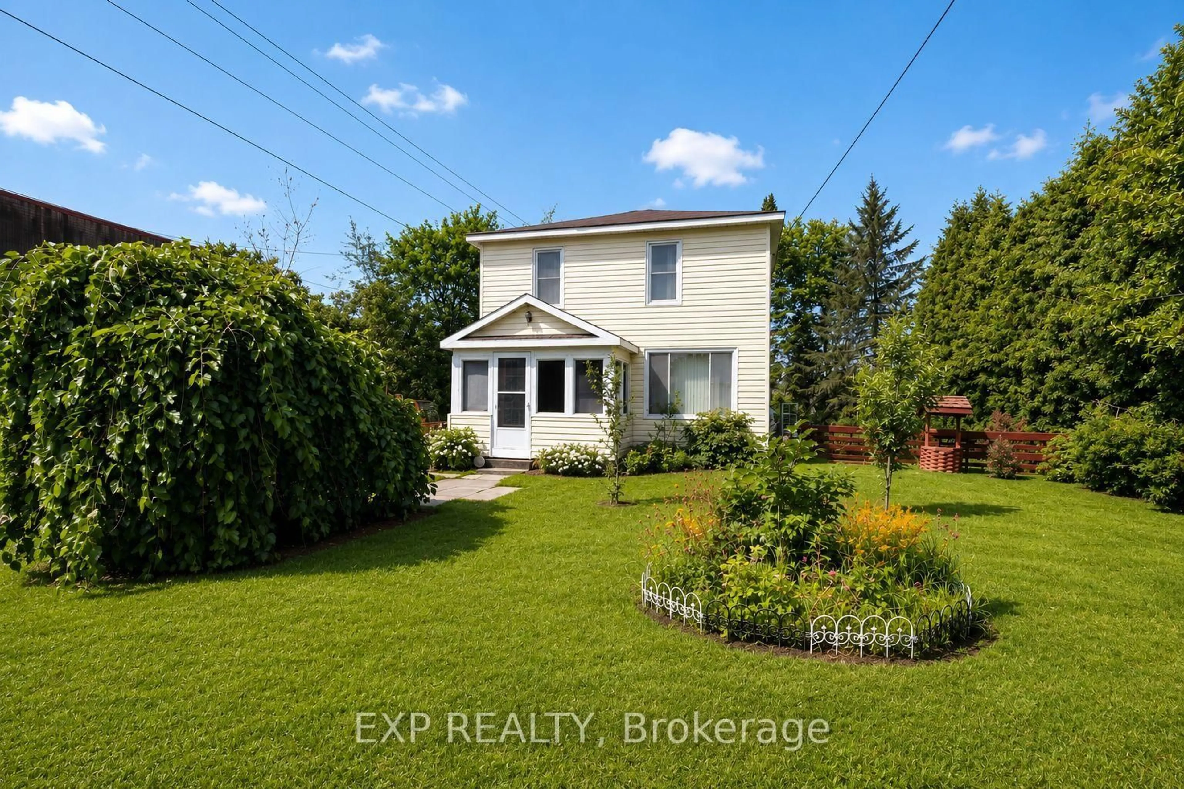 A pic from outside/outdoor area/front of a property/back of a property/a pic from drone, building for 4166 County 34 Rd, South Glengarry Ontario K0C 1L0