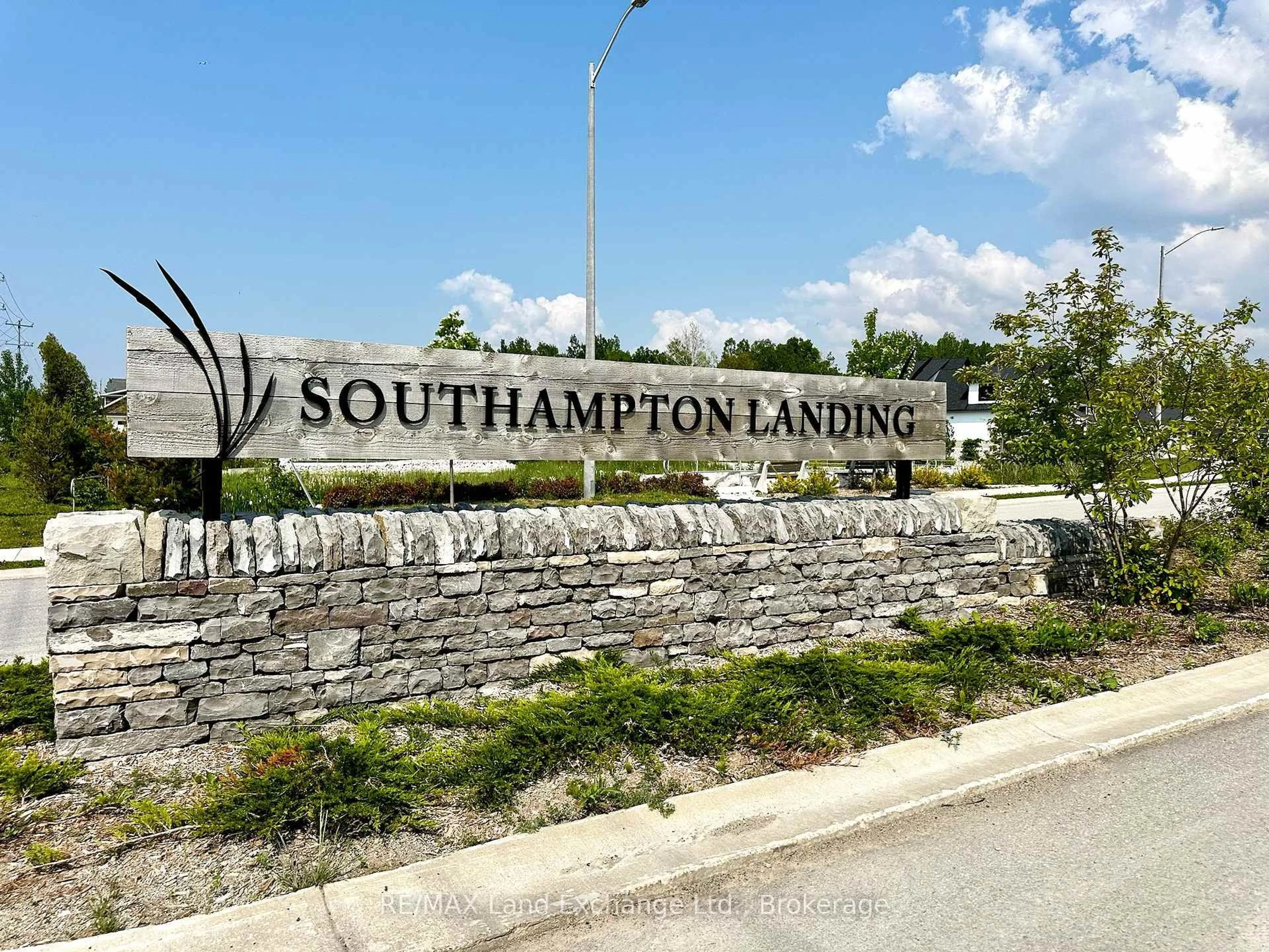 Laundry room for 29 Lakeforest Dr, Saugeen Shores Ontario N0H 2L0