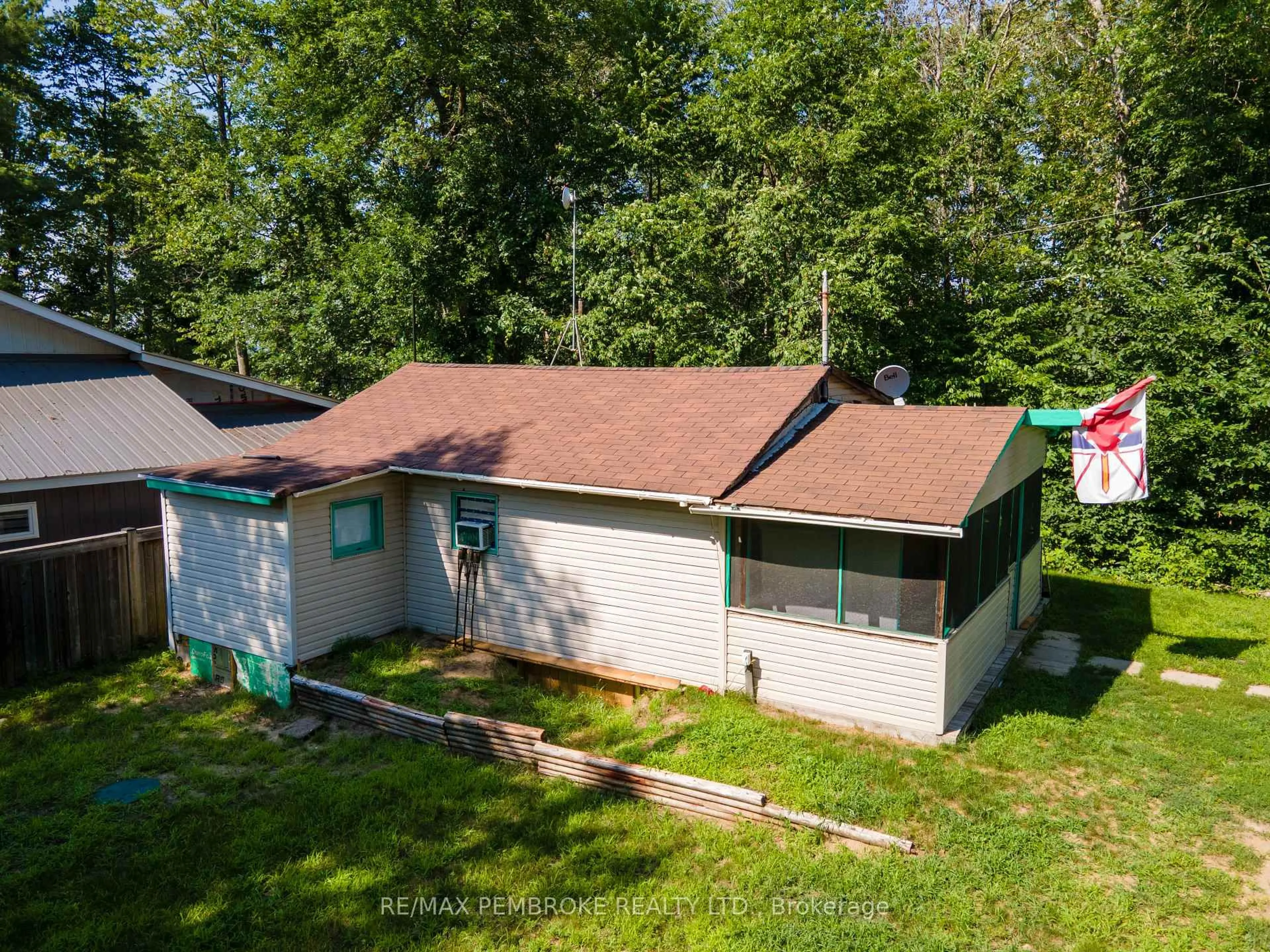 A pic from outside/outdoor area/front of a property/back of a property/a pic from drone, unknown for 19B Moores Beach Rd, Westmeath Ontario K0J 2L0
