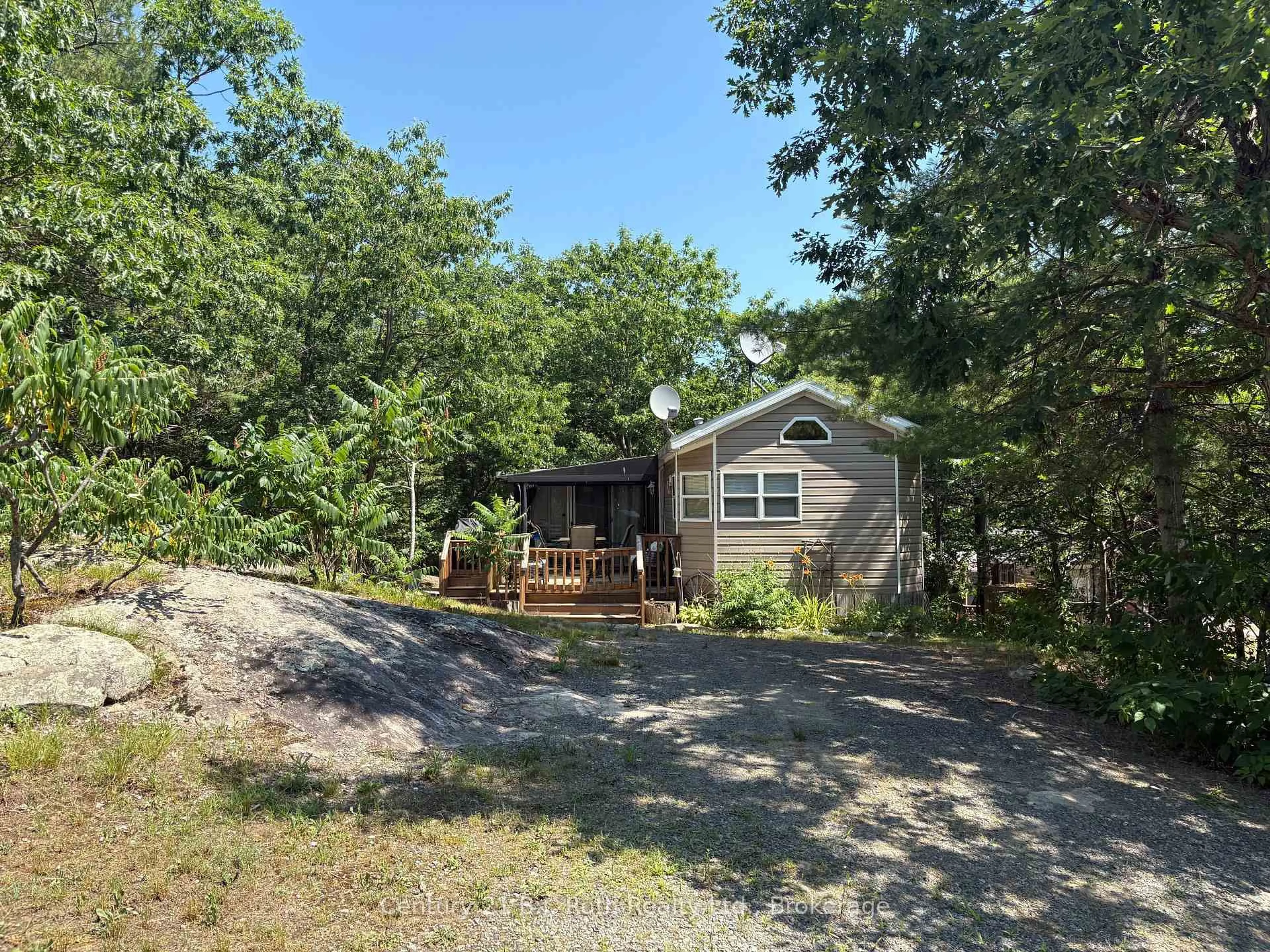 A pic from outside/outdoor area/front of a property/back of a property/a pic from drone, unknown for 1336 South Morrison Lake Rd #11 Maple Ridge, Gravenhurst Ontario P0E 1N0