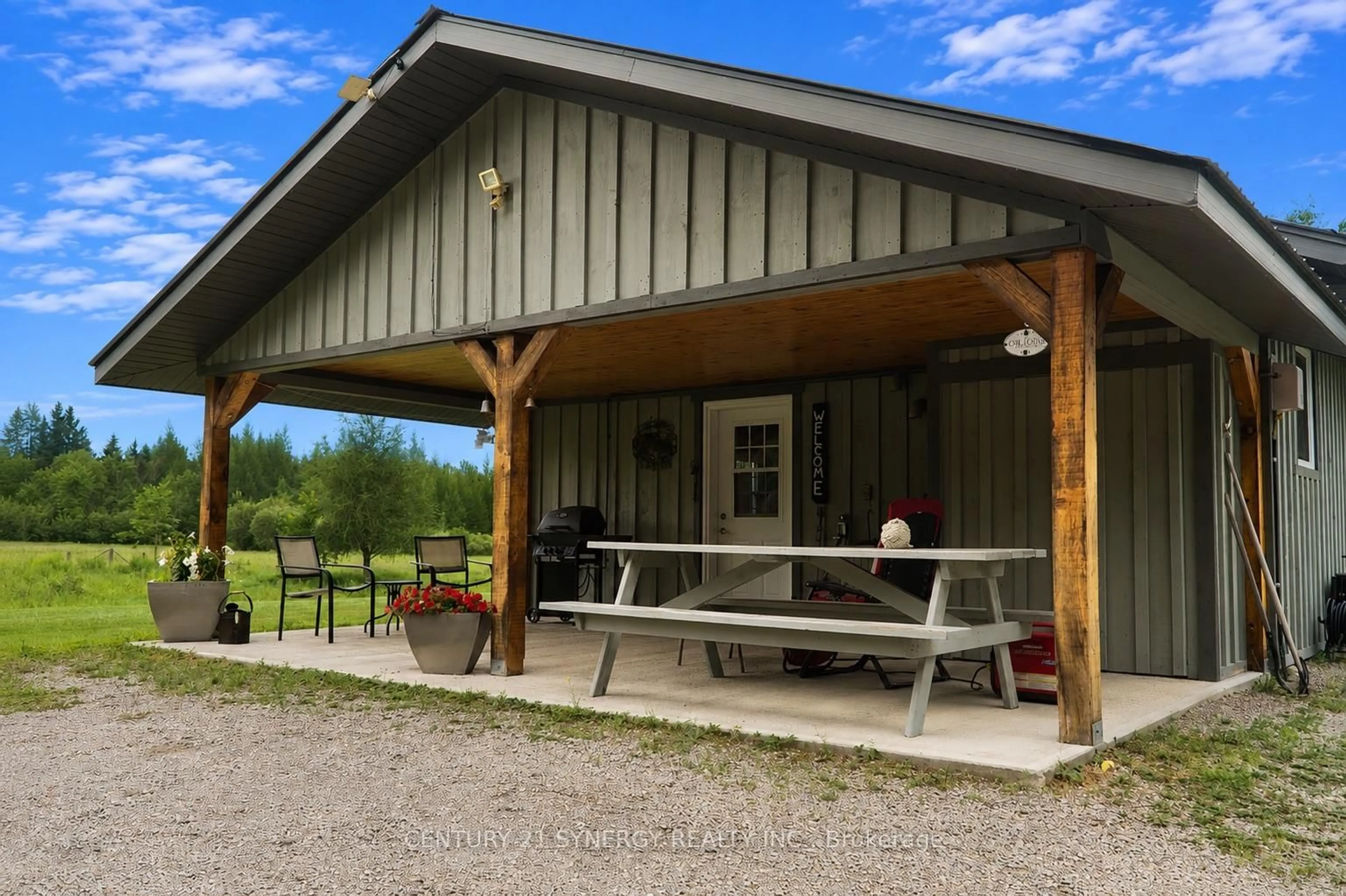 Patio, mountain view for 624 Wildlife Rd, Ottawa Ontario K1B 0A9