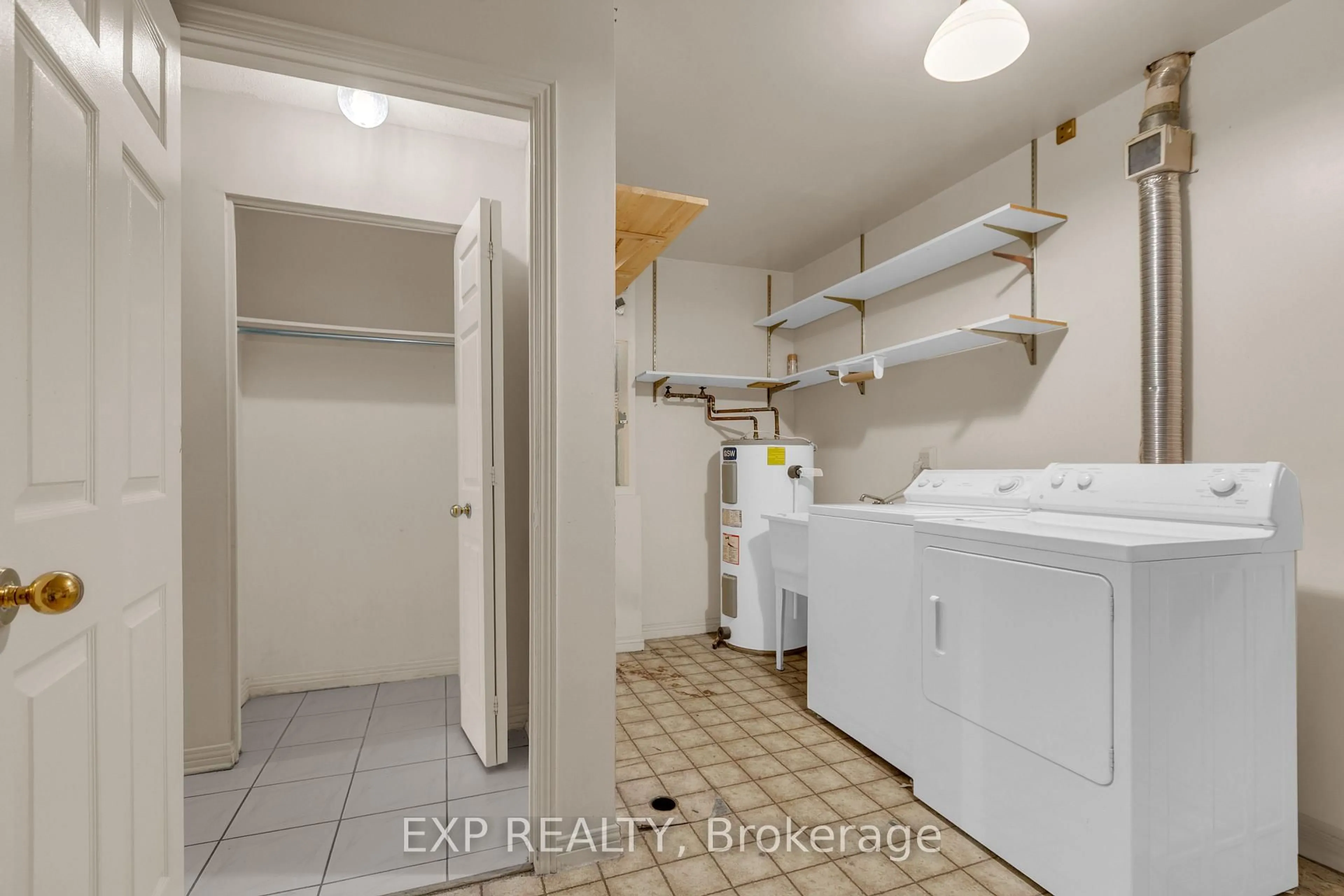 Laundry room for 308 Stratas Crt #24, Kanata Ontario K2L 3K6