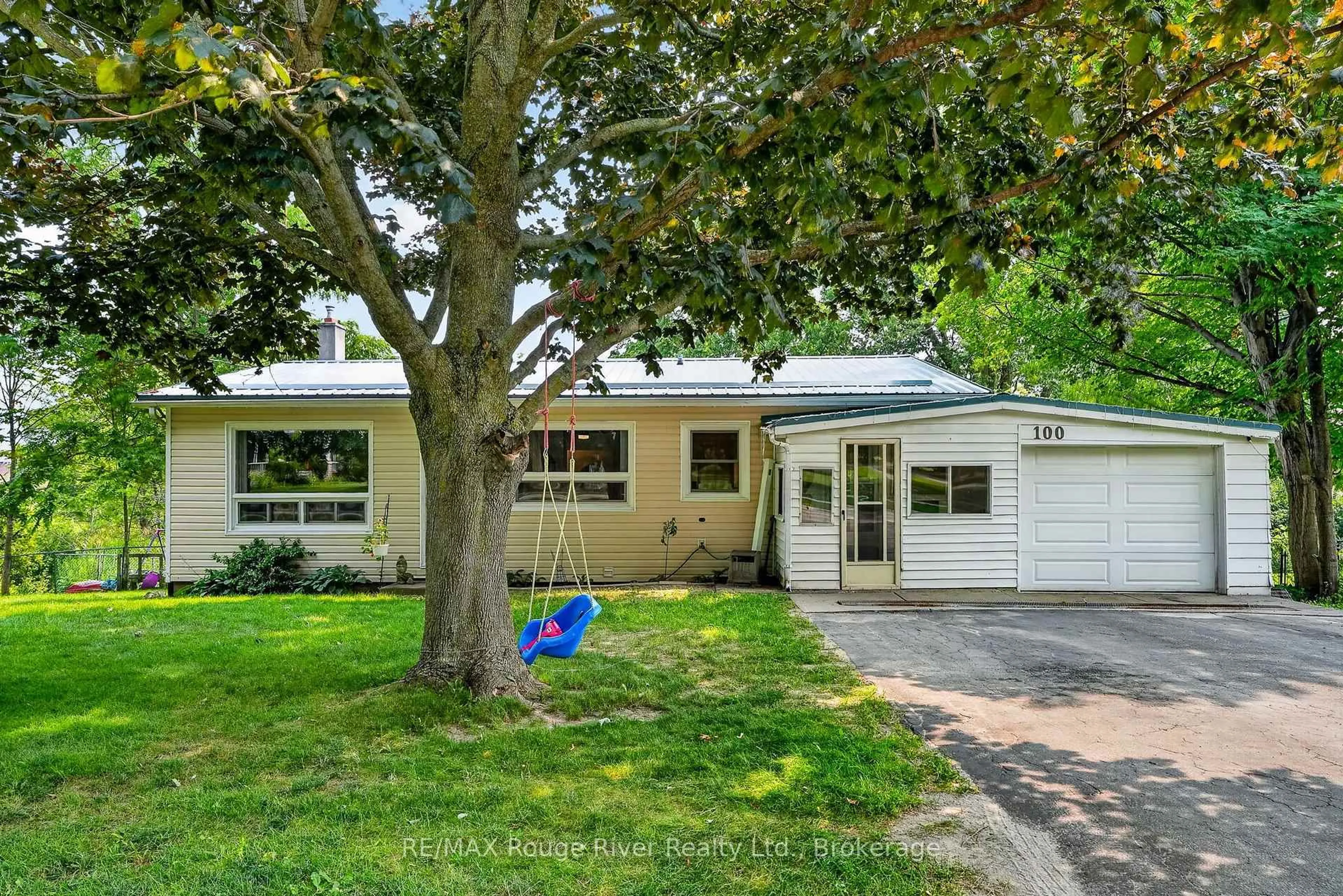 Home with vinyl exterior material, street for 100 king St, Cramahe Ontario K0K 1S0
