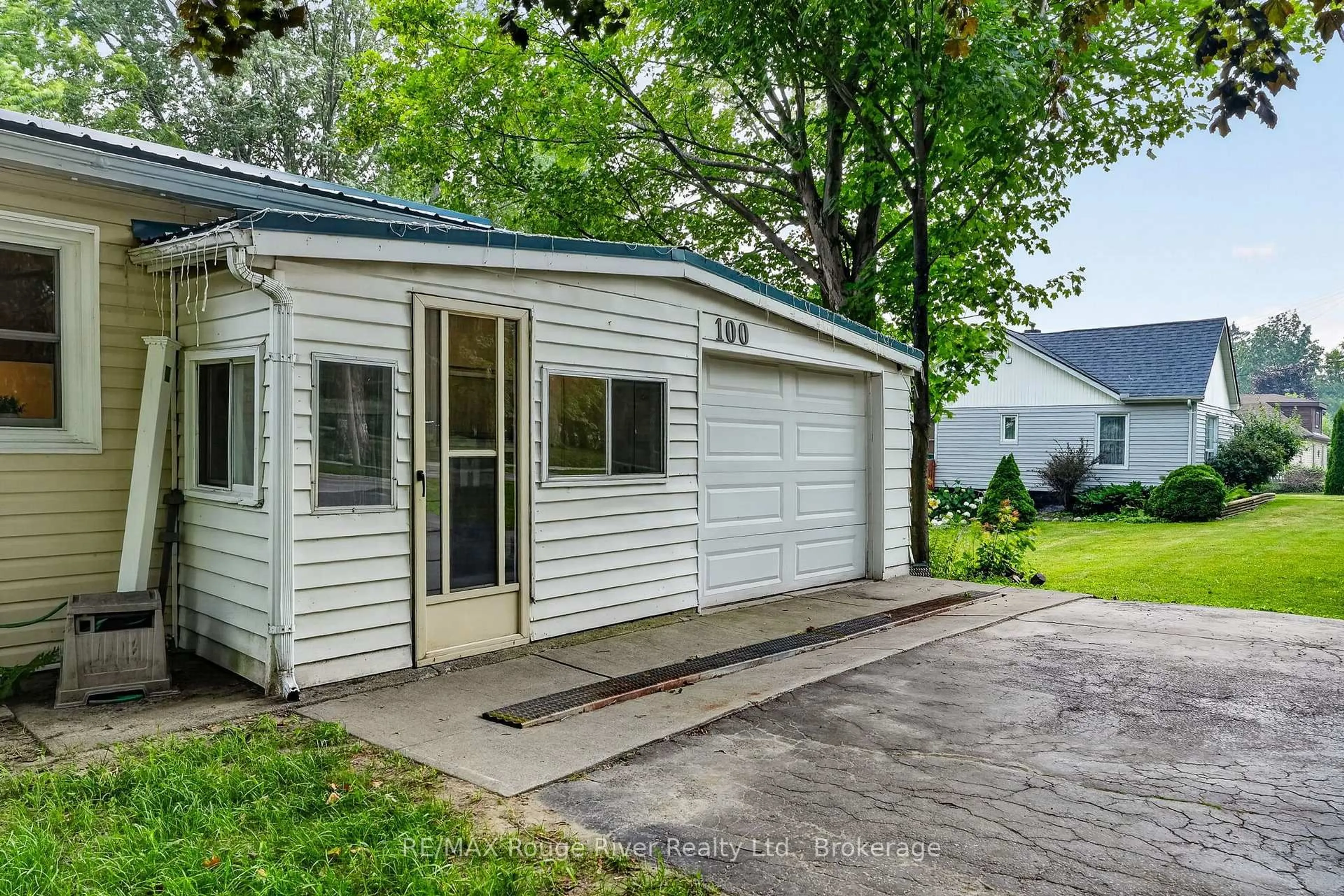 Shed for 100 king St, Cramahe Ontario K0K 1S0