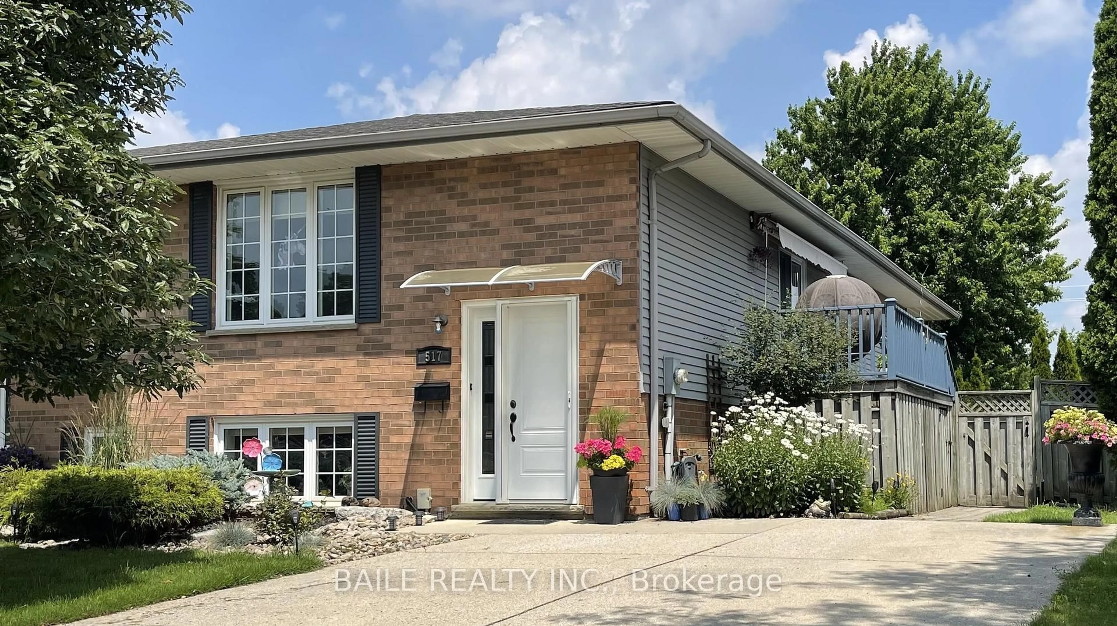 Home with brick exterior material, street for 517 Mc Gregor St St, Warwick Ontario N0M 2S0