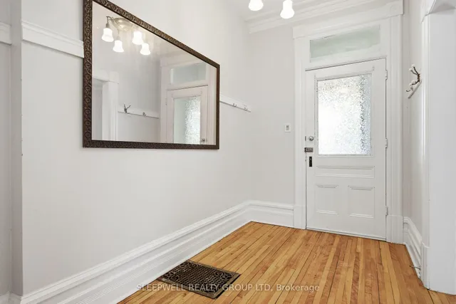 80 Fourth Ave, Ottawa 3