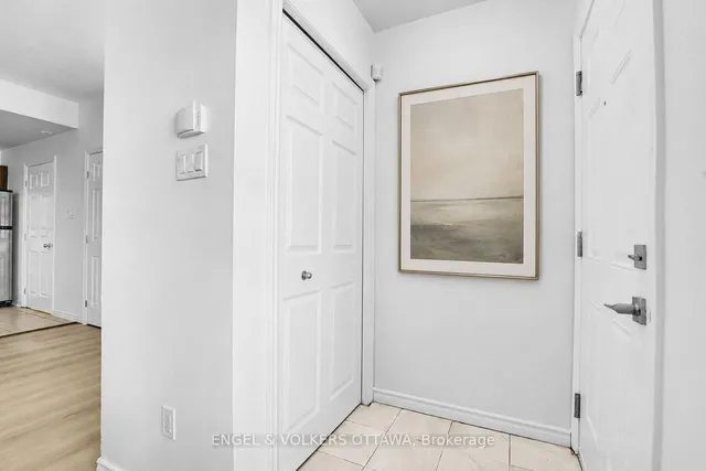 165 Waterbridge Dr #5, Ottawa 2