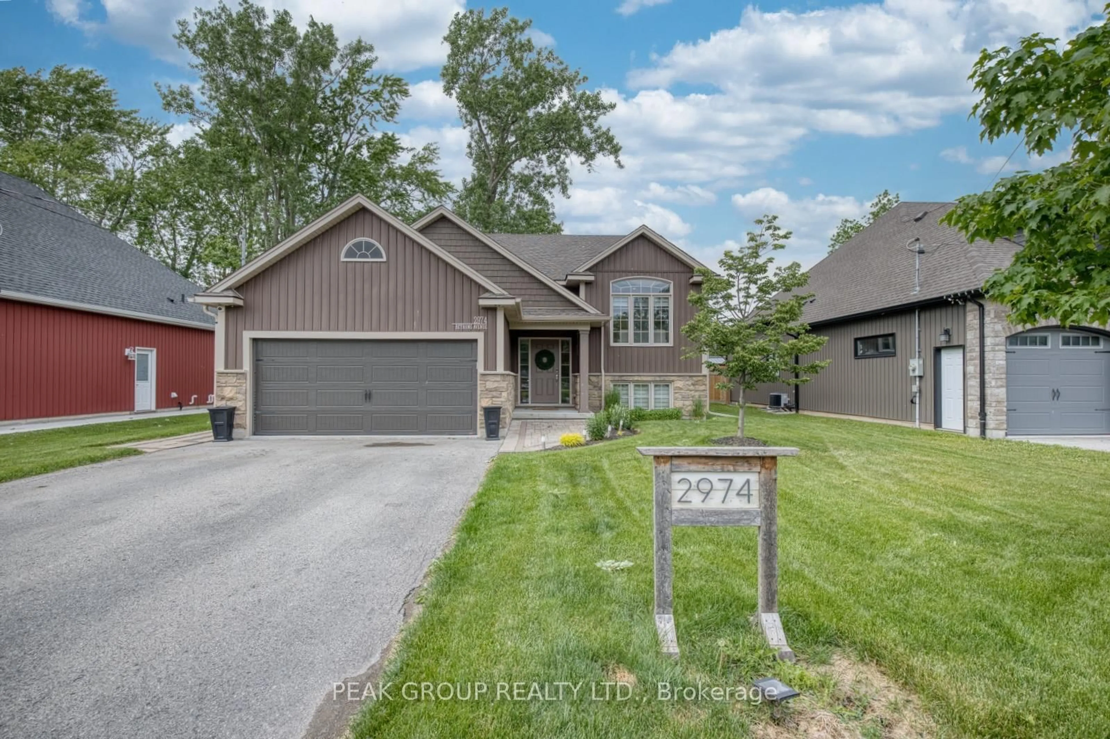 Home with brick exterior material, street for 2974 Bethune Ave, Fort Erie Ontario L0S 1N0