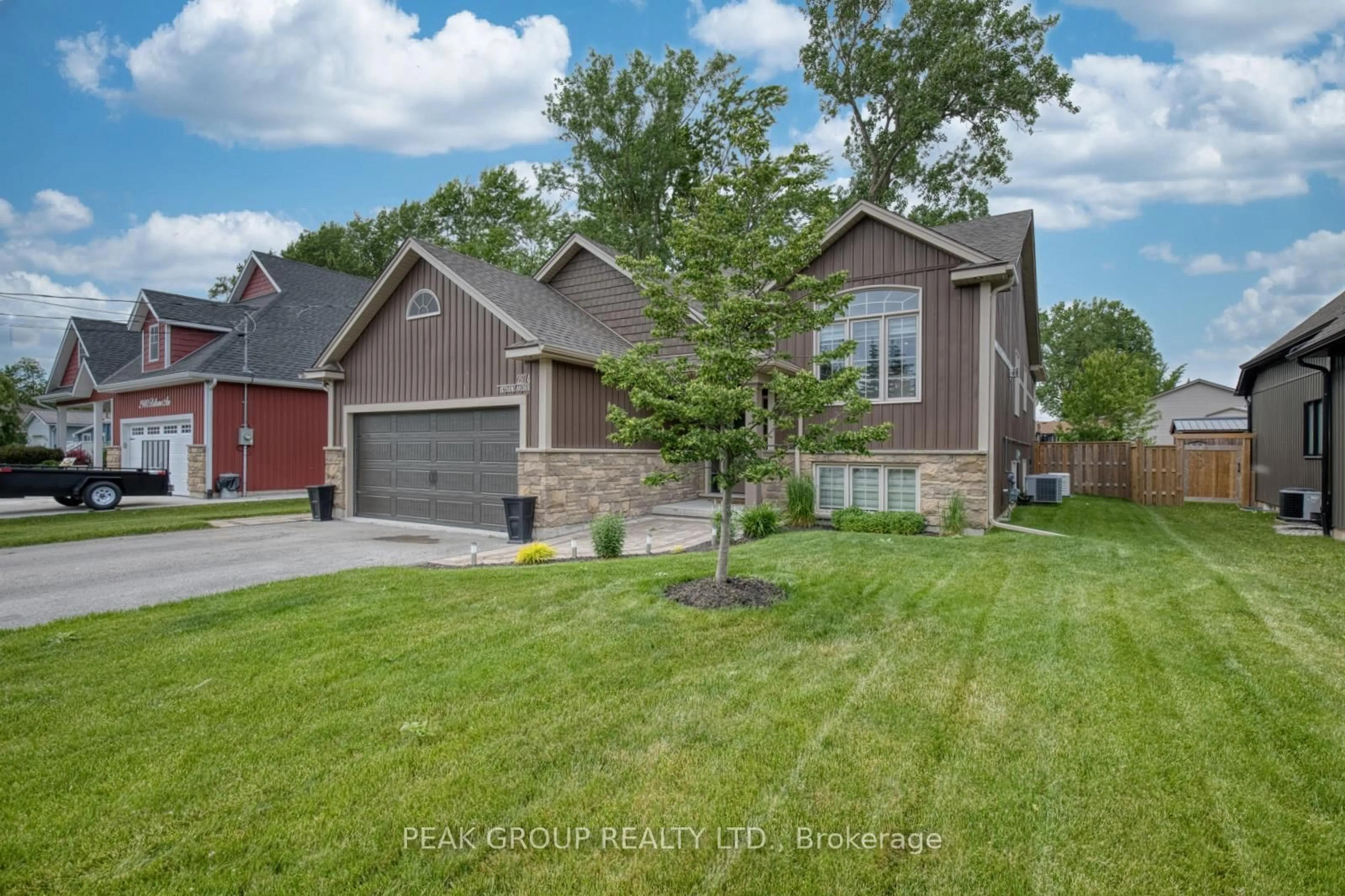 Home with brick exterior material, street for 2974 Bethune Ave, Fort Erie Ontario L0S 1N0