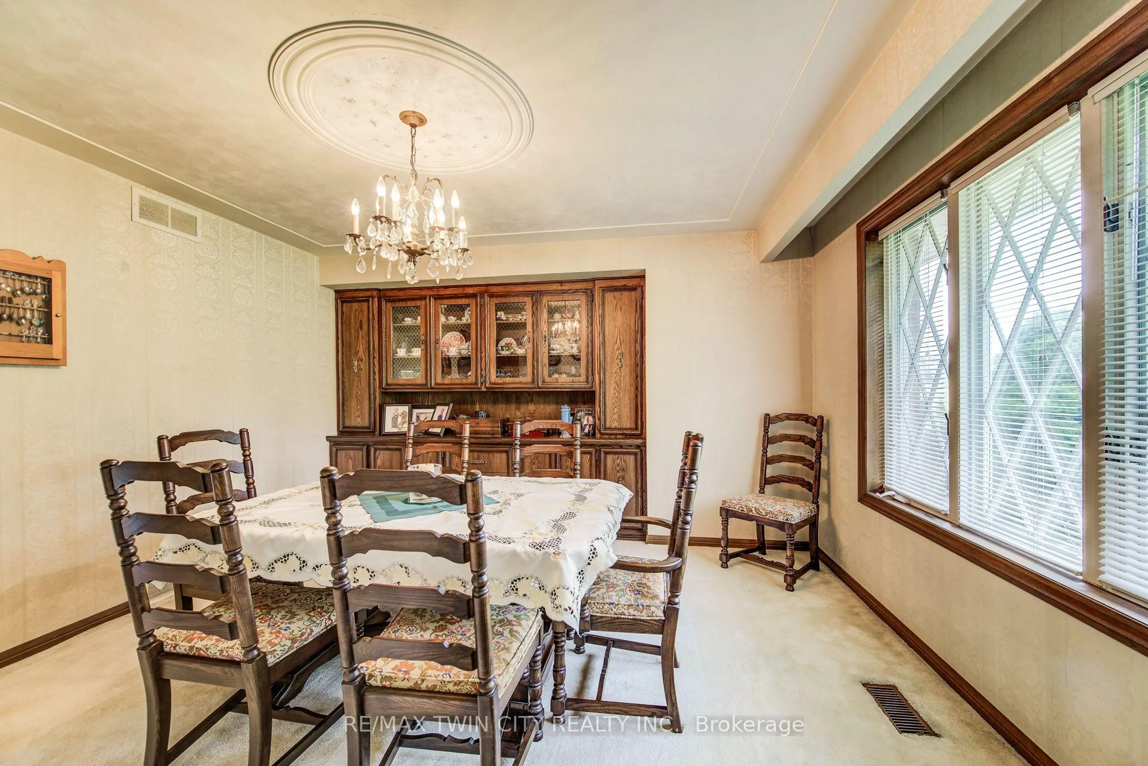Dining room, unknown for 1177 Perth St, Wilmot Ontario N3A 1S1