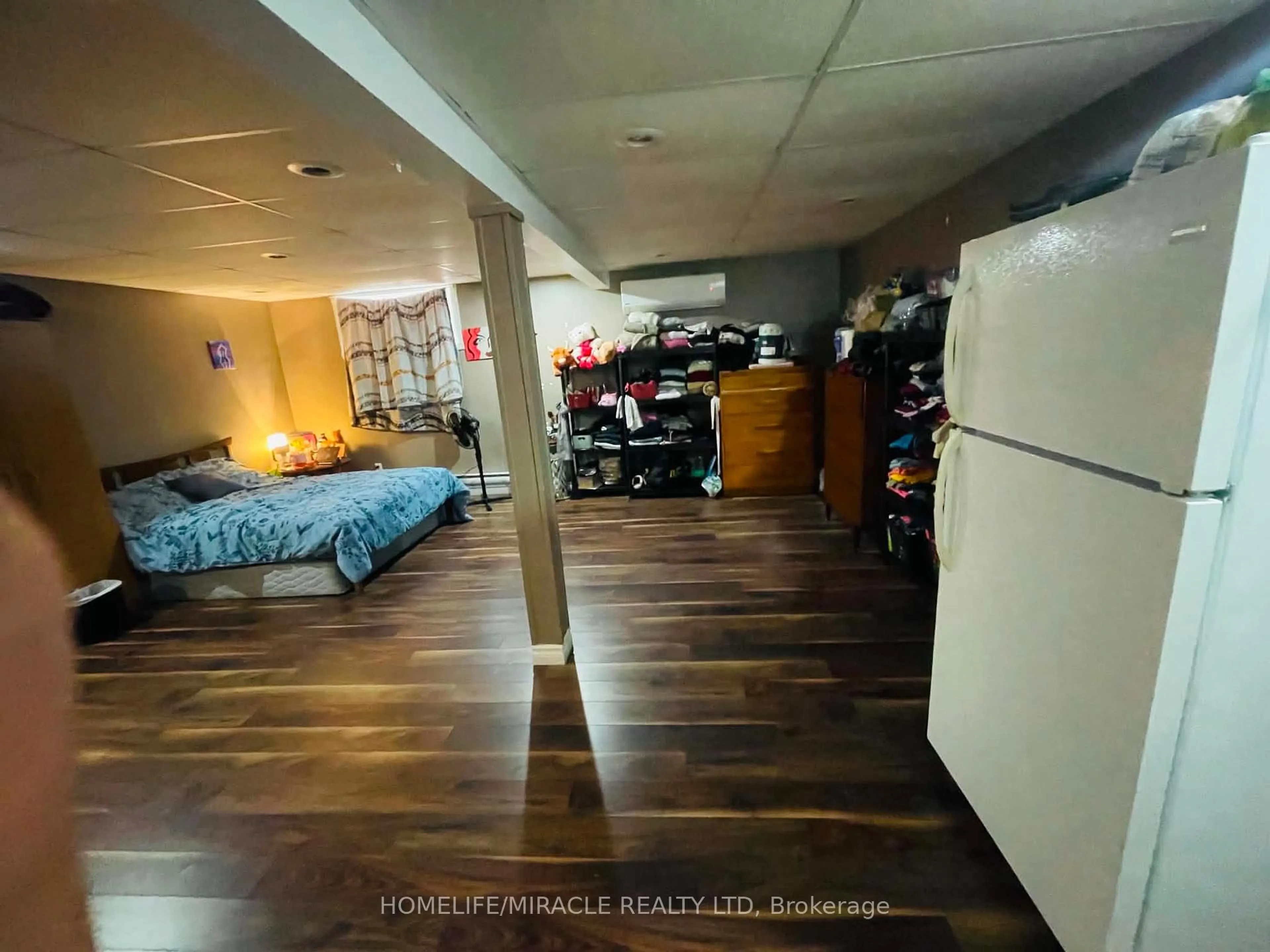 A pic of a room for 17 Silver Birch Dr, Sault Ste Marie Ontario P6A 4X6