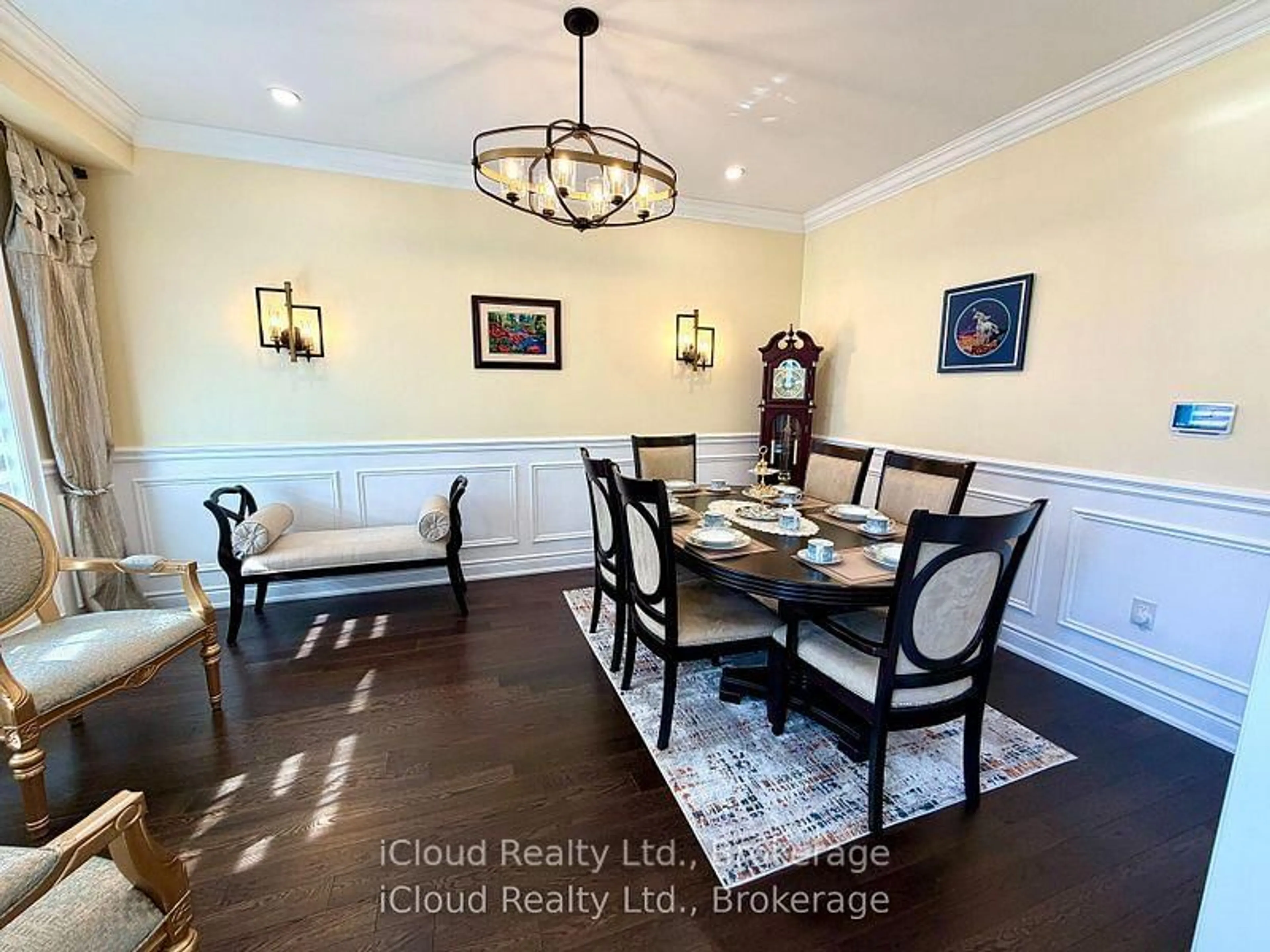 Dining room, wood/laminate floor for 56 Esther Cres, Thorold Ontario L3B 0G2