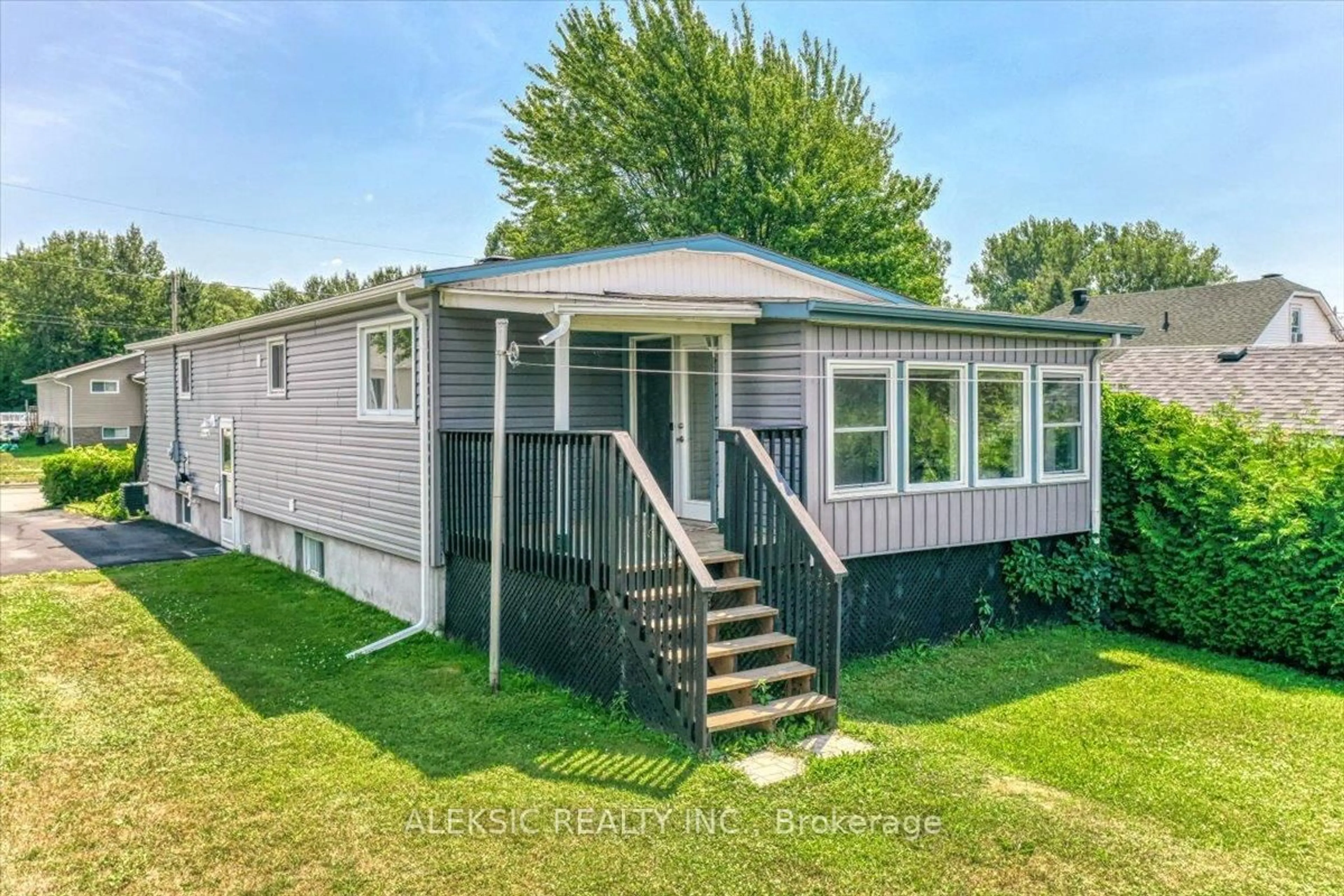 Home with vinyl exterior material, street for 91 Montcalm St, Greater Sudbury Ontario P0M 1B0