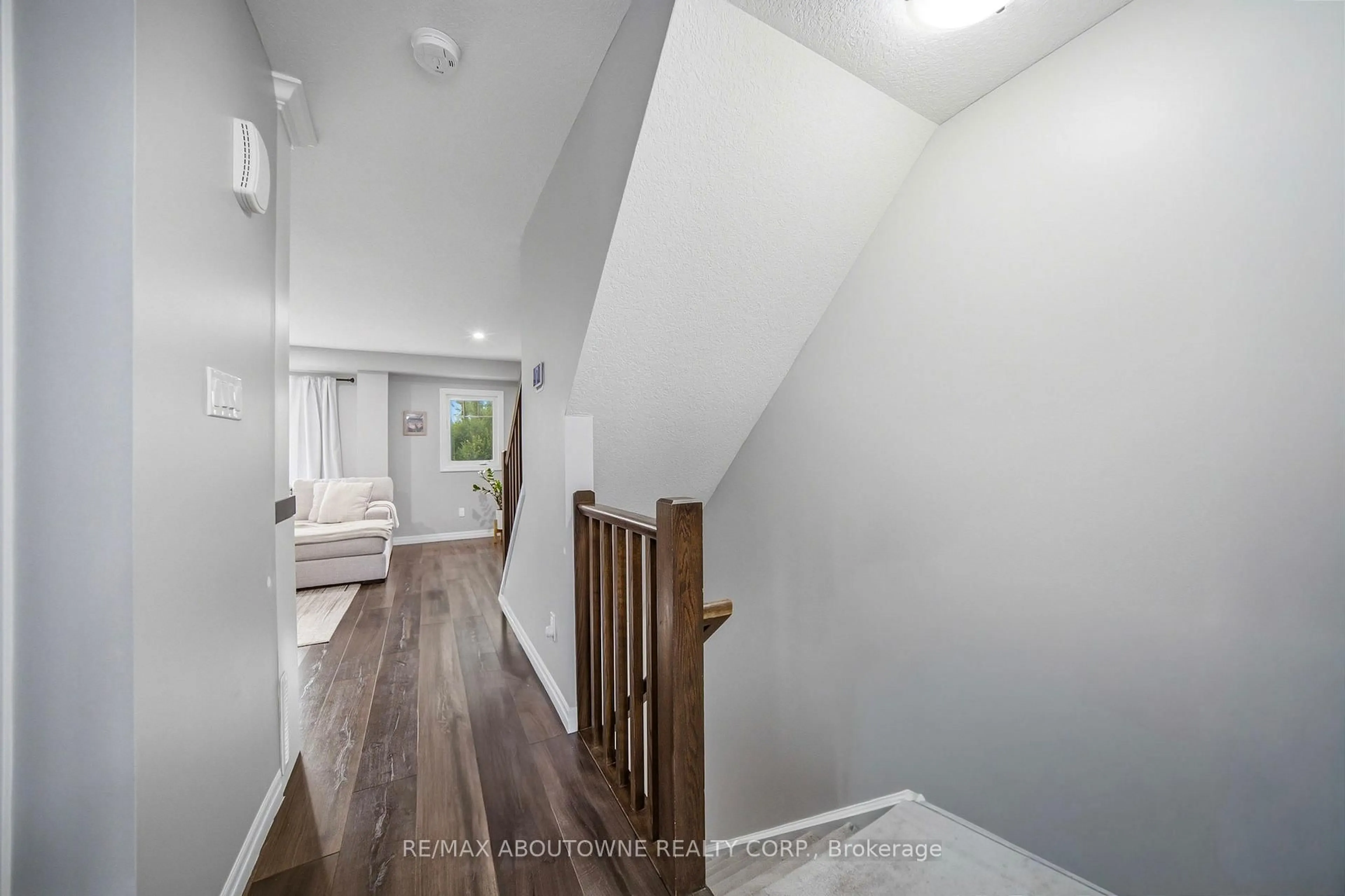 Unknown for 750 Lawrence St #38, Cambridge Ontario N3H 0A9
