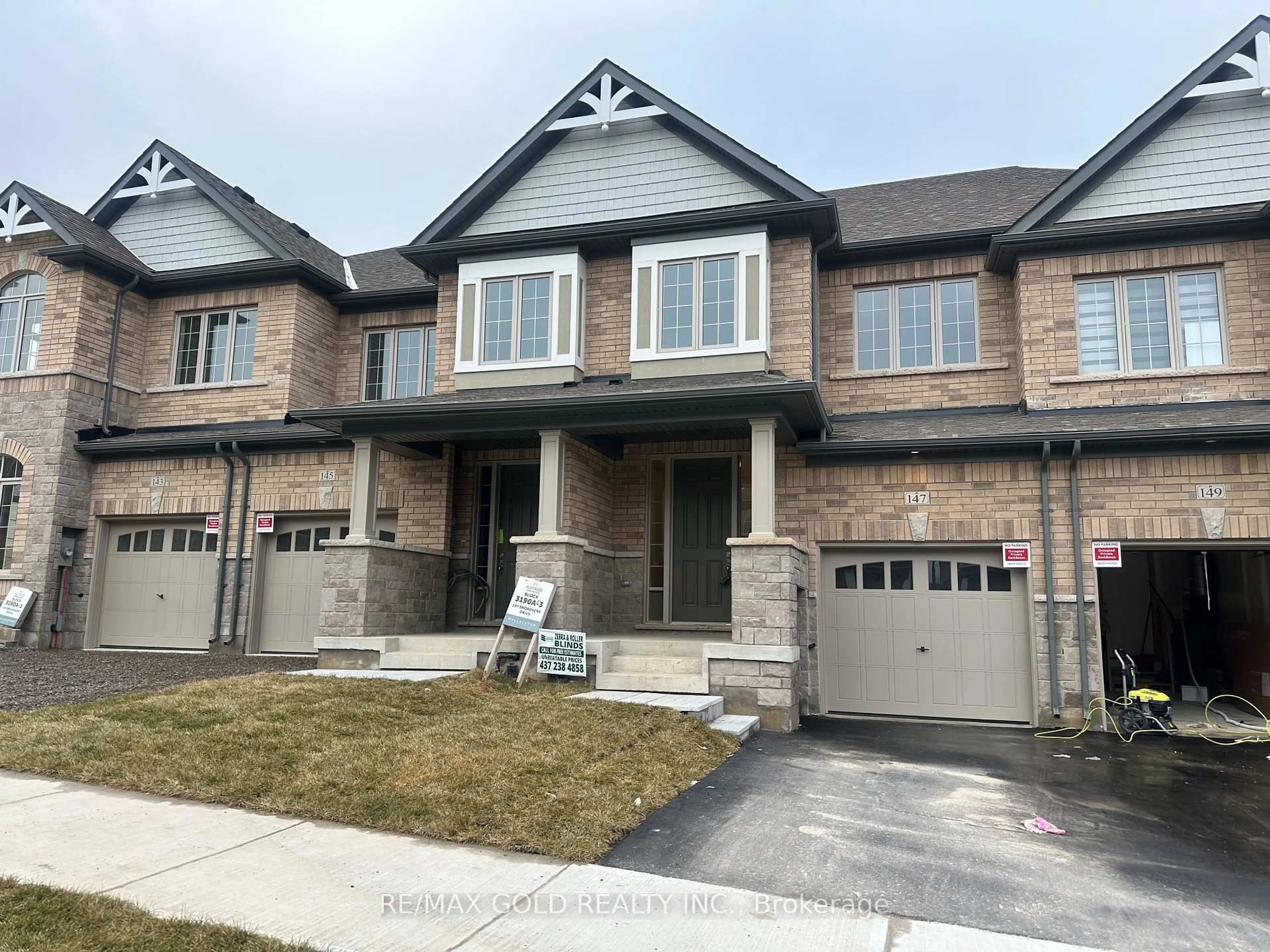 Home with brick exterior material, street for 147 Broadacre Dr, Kitchener Ontario N2R 0S5