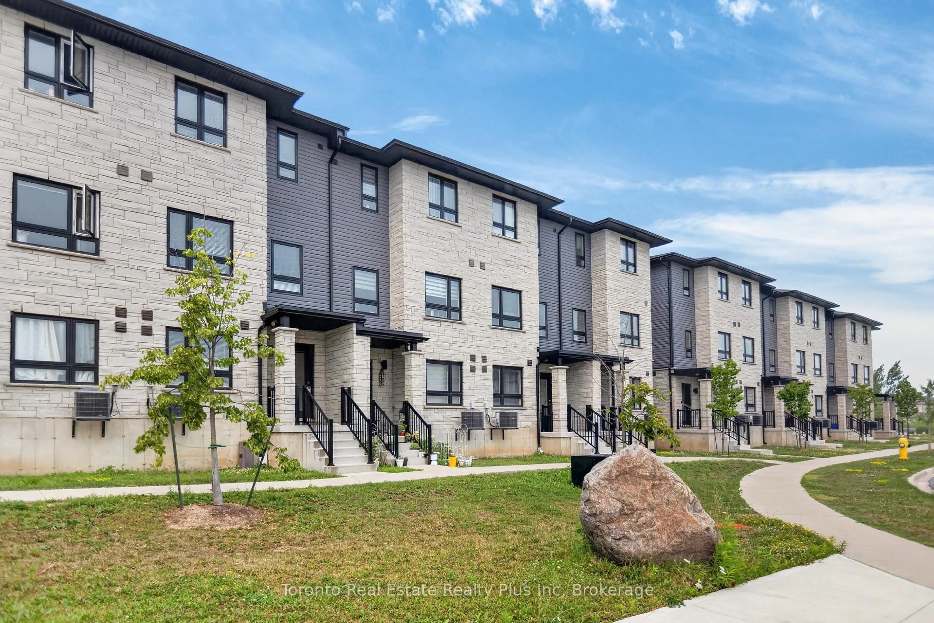 Unknown for 51 Sparrow Ave #10, Cambridge Ontario N1T 2E2