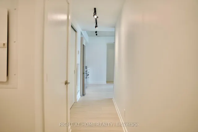 203 Catherine St #310, Ottawa 5
