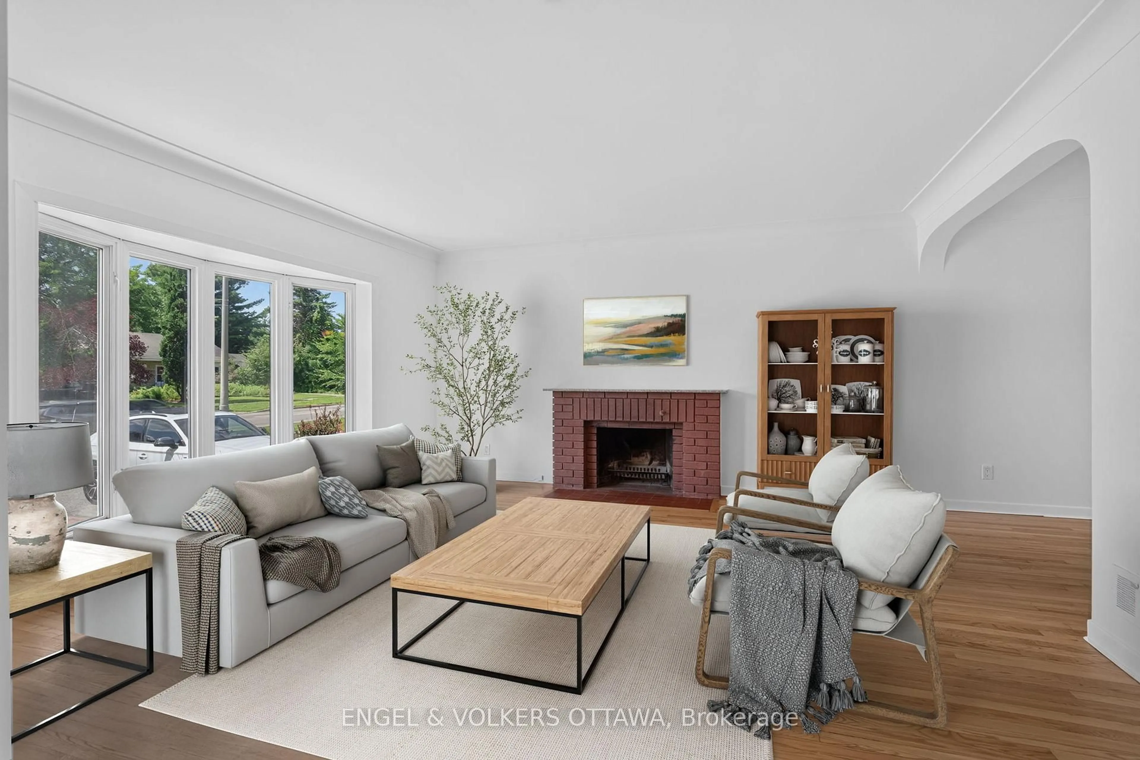 Living room with furniture, unknown for 2439 Alta Vista Dr, Ottawa Ontario K1H 7M9