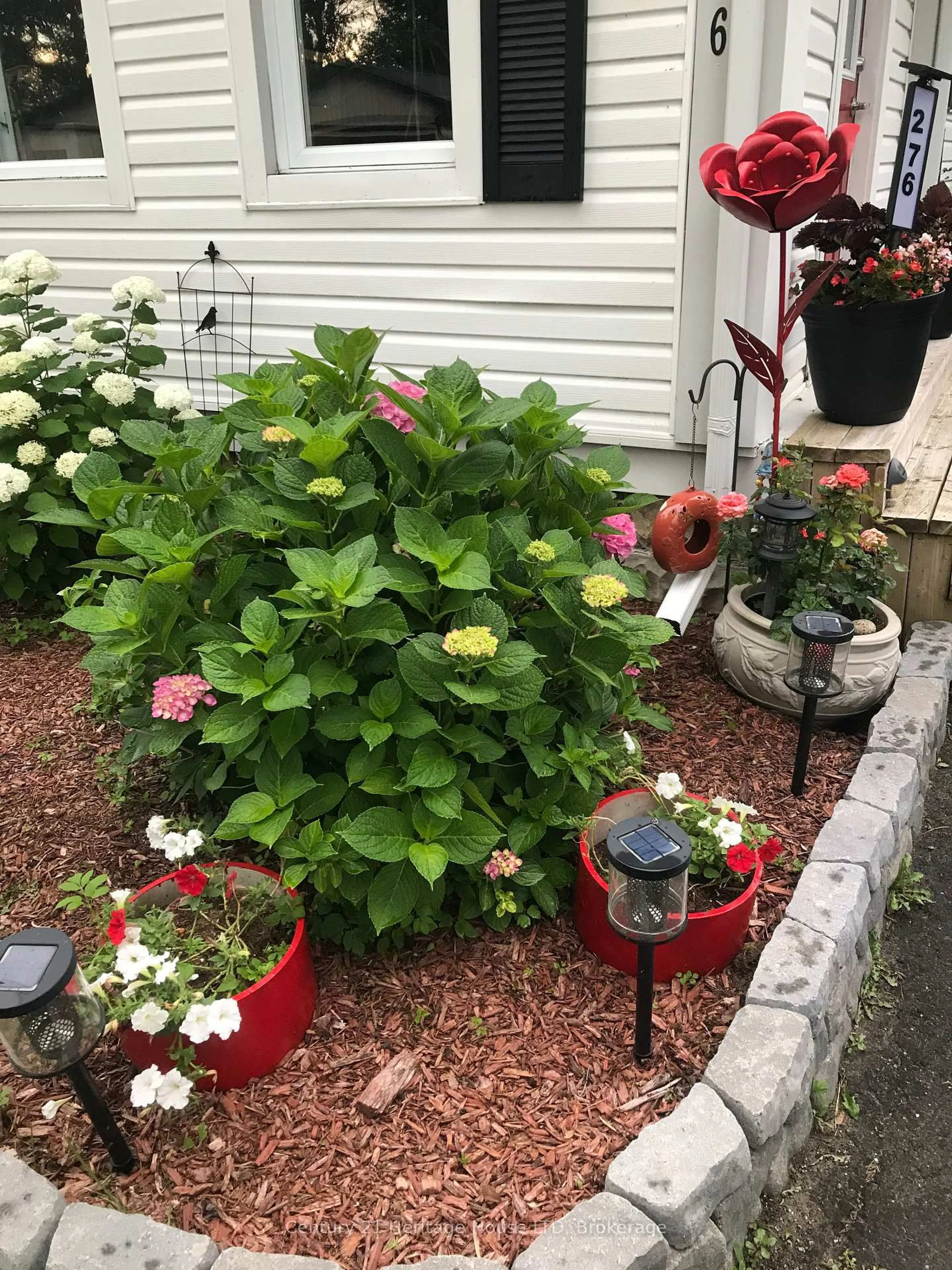 Patio, street for 276 Oxford Ave, Fort Erie Ontario L0S 1B0