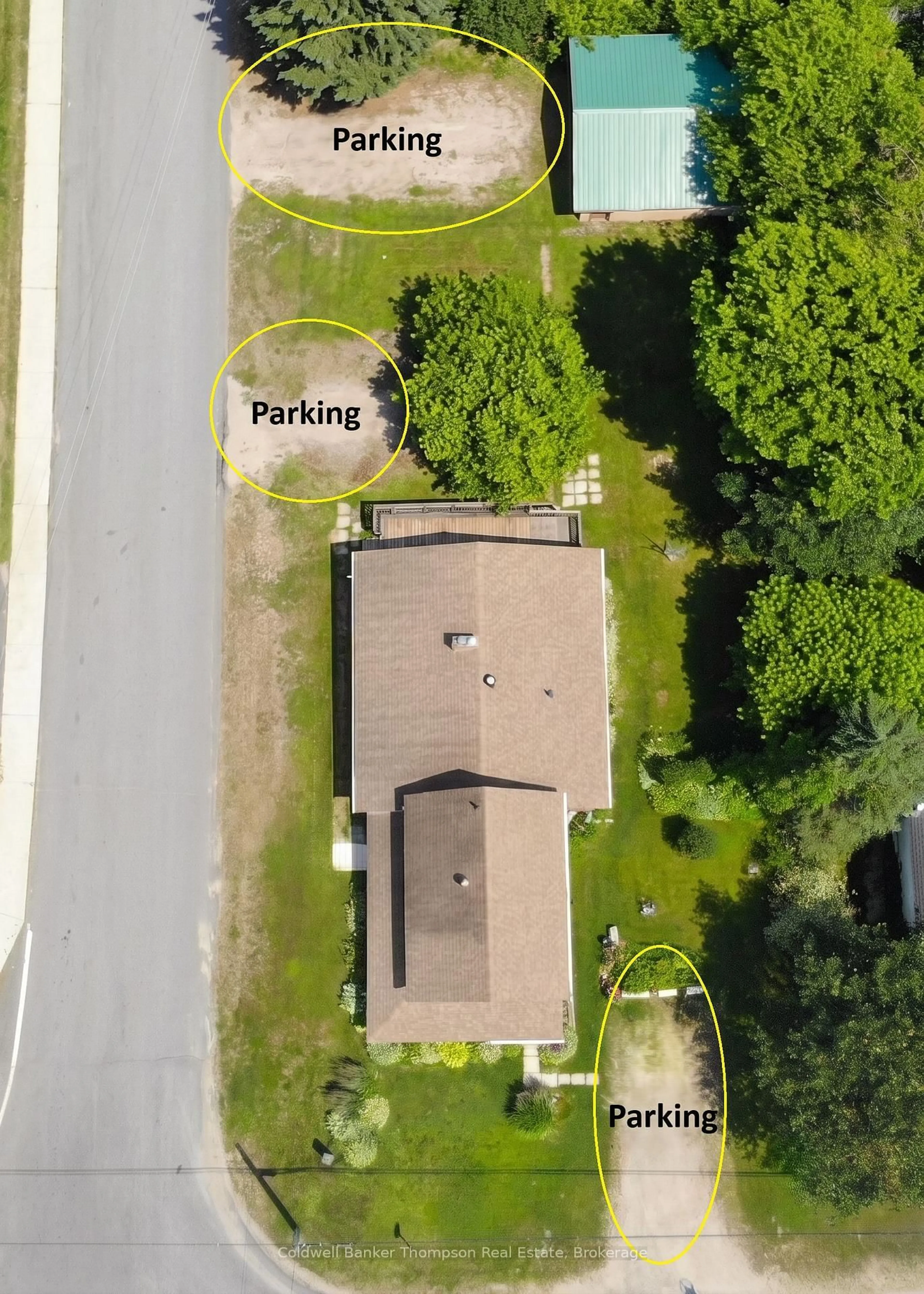 A pic from outside/outdoor area/front of a property/back of a property/a pic from drone, building for 138 Main St, Burk's Falls Ontario P0A 1C0