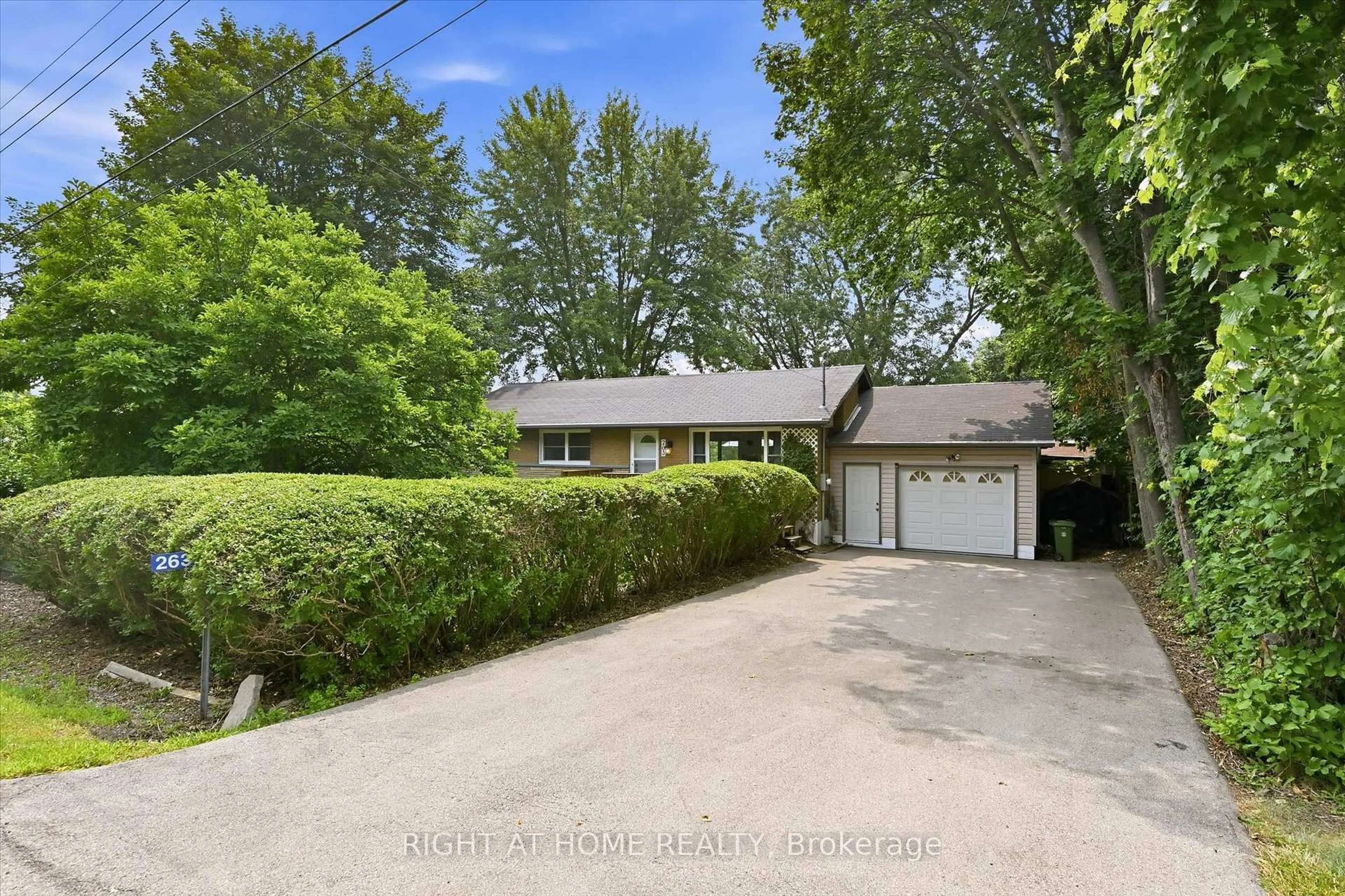A pic from outside/outdoor area/front of a property/back of a property/a pic from drone, street for 263 Weir's Lane, Hamilton Ontario L9H 5E1