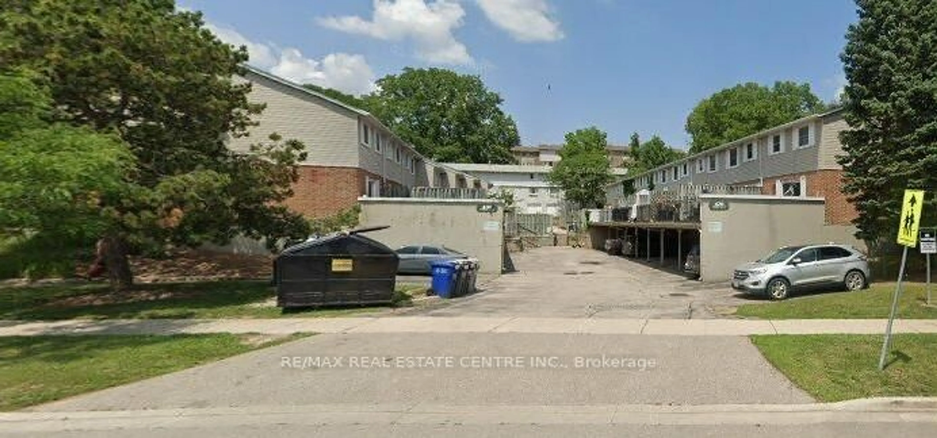 Patio, unknown for 420 Pioneer Dr #3, Kitchener Ontario N2P 1H6