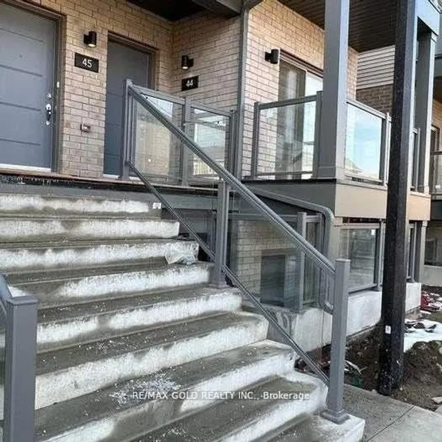 205 West Oak Tr #44, Kitchener 3