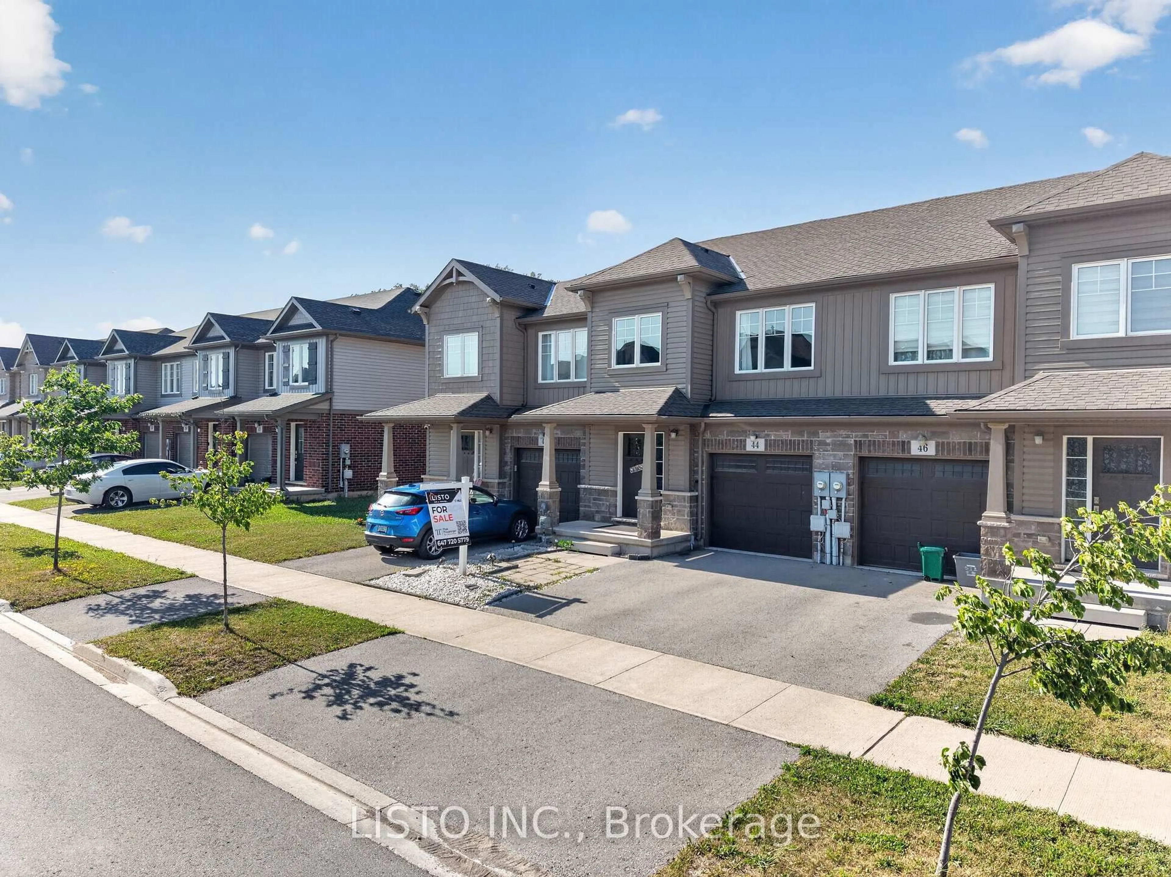 A pic from outside/outdoor area/front of a property/back of a property/a pic from drone, street for 44 Haney Dr, Thorold Ontario L2V 0G5