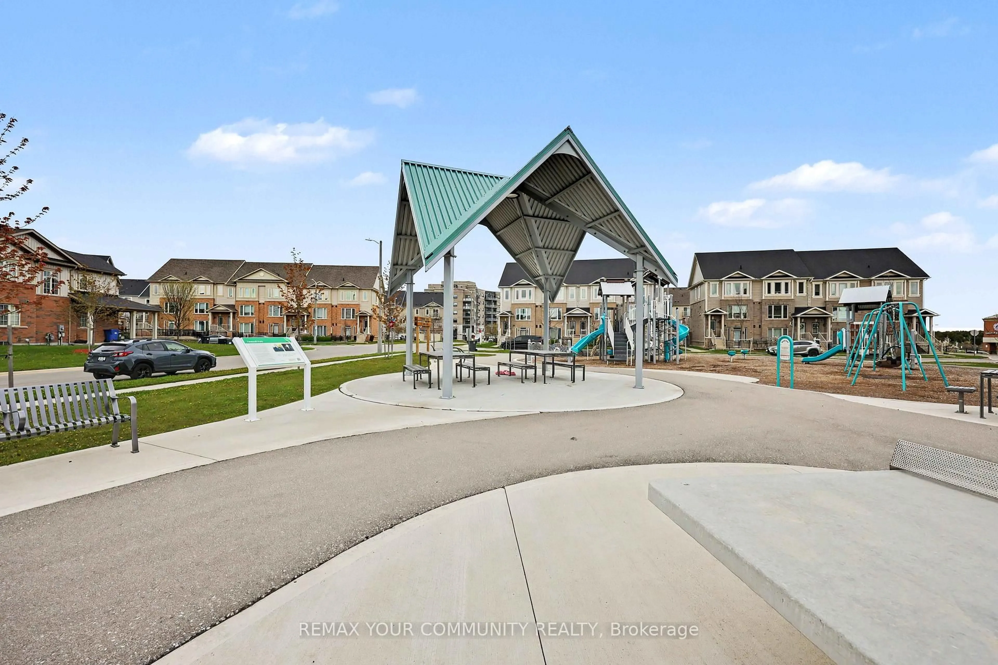 Patio, mountain view for 56 Skinner Dr, Guelph Ontario N1E 0E7