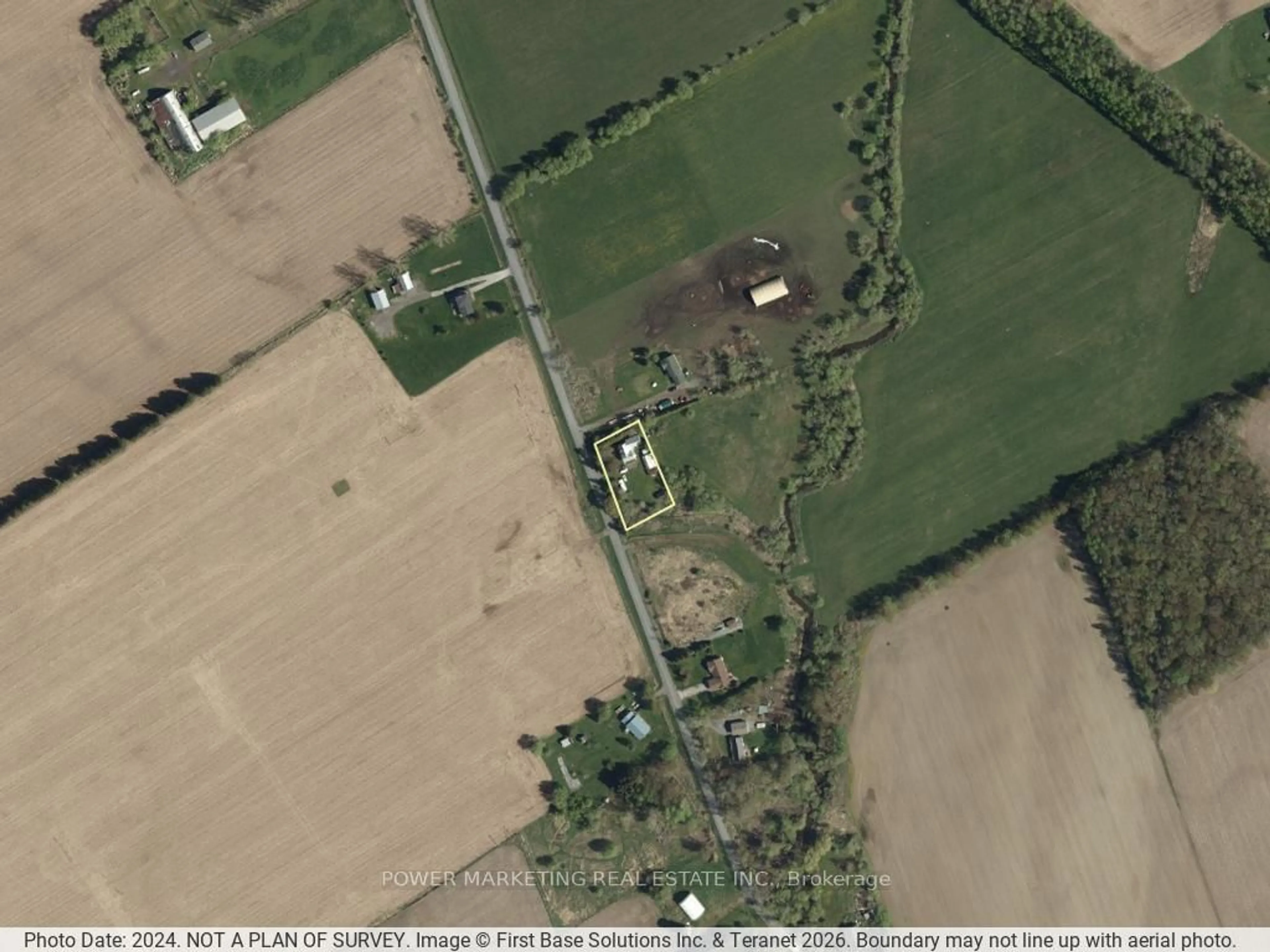 A pic from outside/outdoor area/front of a property/back of a property/a pic from drone, building for 2051 BLACKCREEK Rd, Ottawa Ontario K0A 1V0