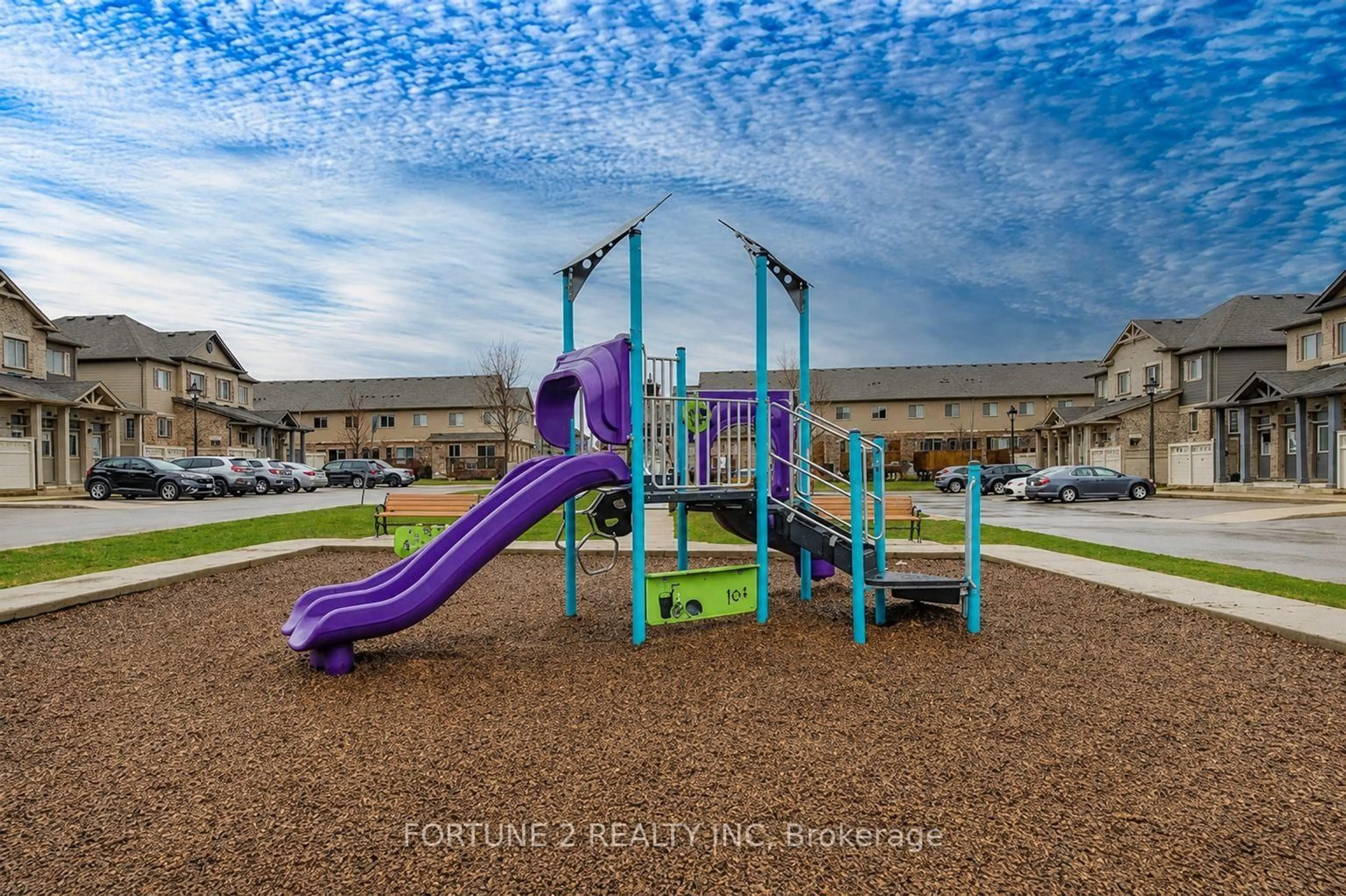 Blurry image for 3200 Singleton Ave #15, London South Ontario N6L 0C7