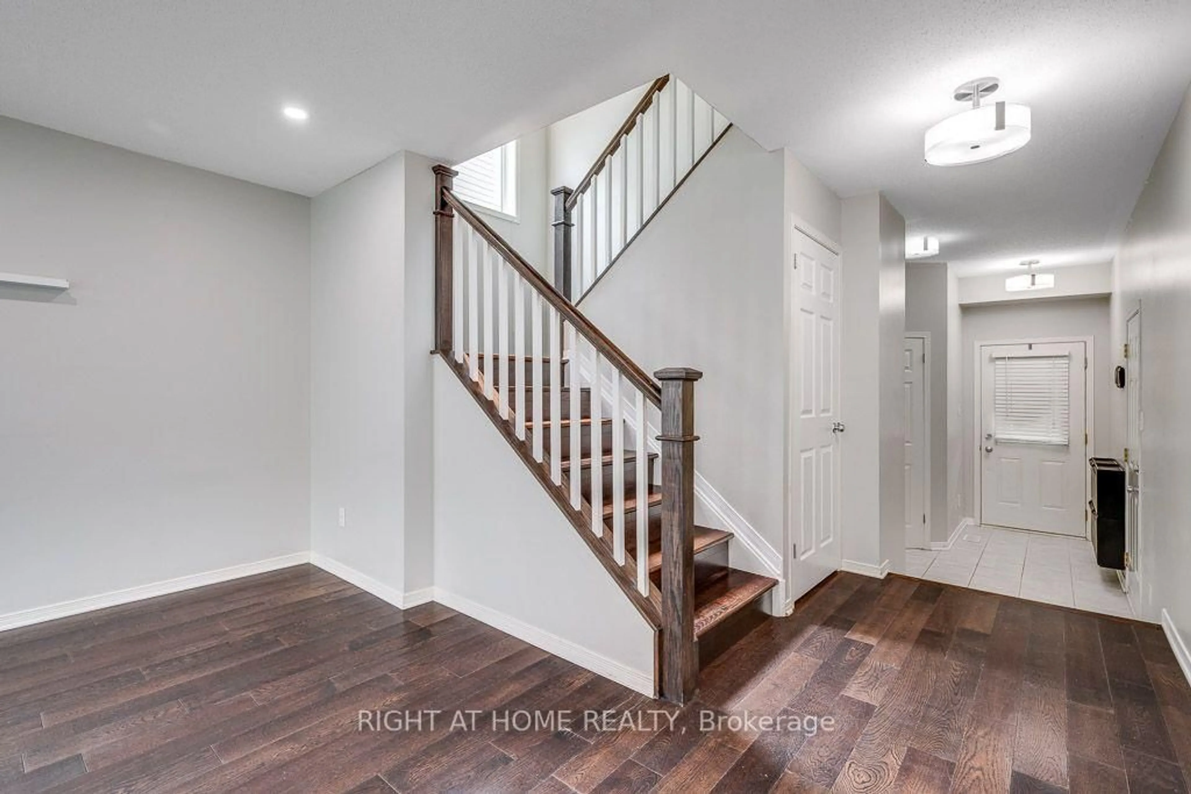 Unknown for 247 FELICIA Cres, Ottawa Ontario K2G 7G2