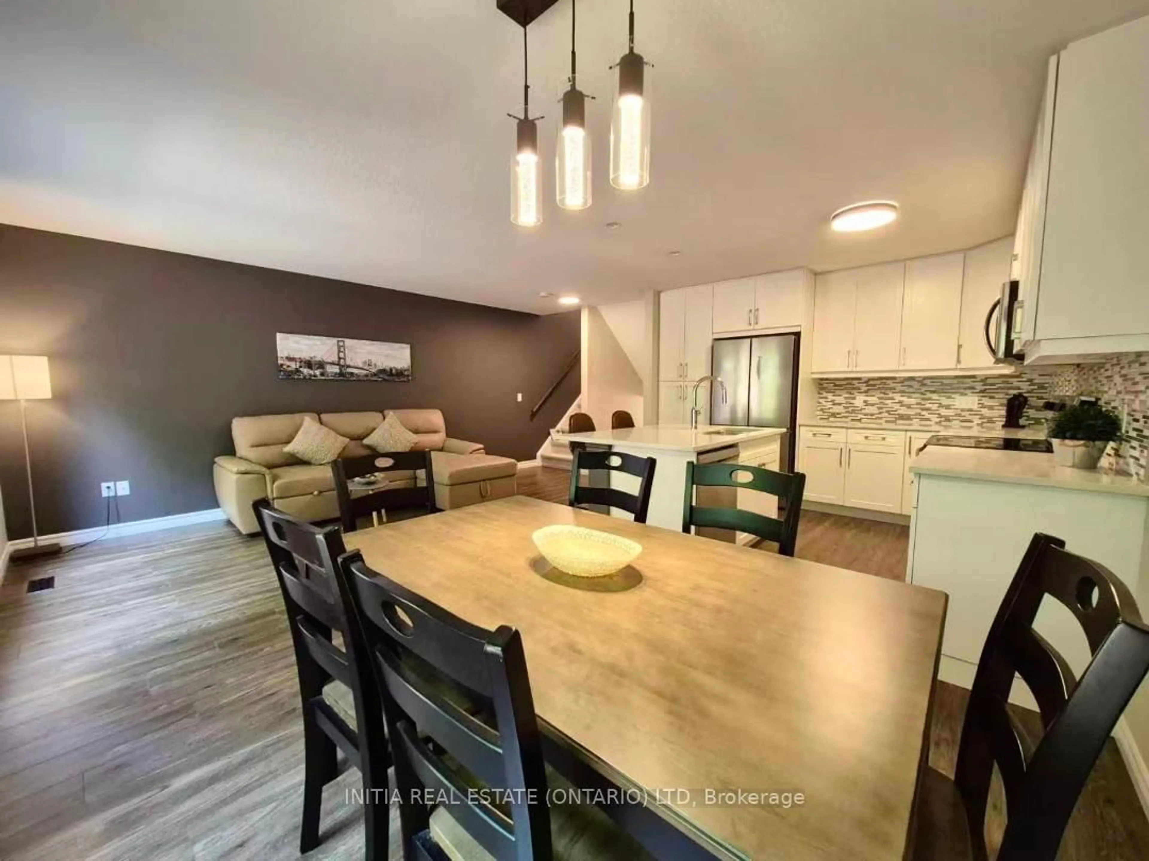 Open concept kitchen, wood/laminate floor for 1010 Fanshawe Park Rd #31, London North Ontario N5X 0K9