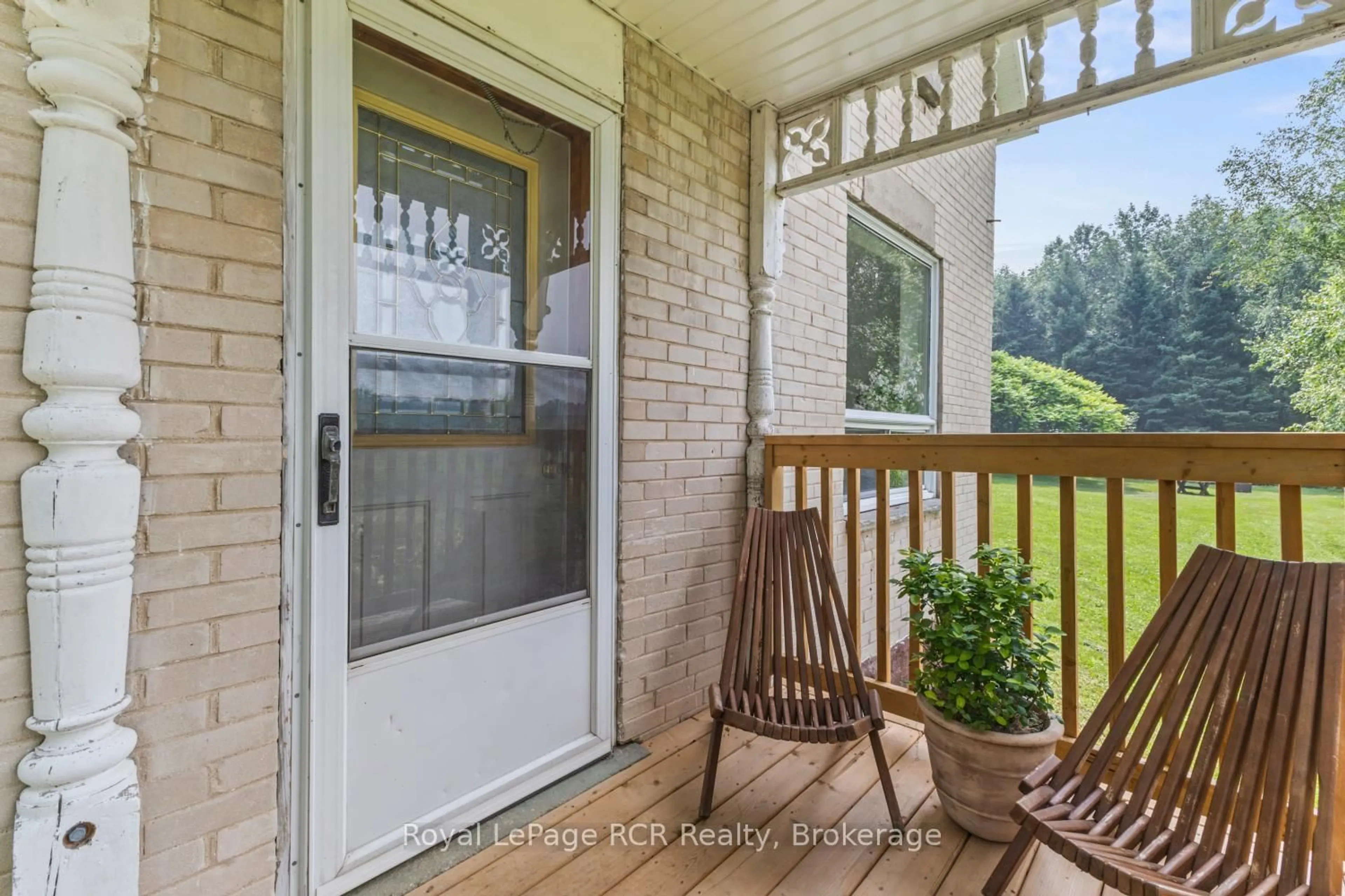 Indoor entryway for 14547 Bruce Road 10, West Grey Ontario N0G 1S0