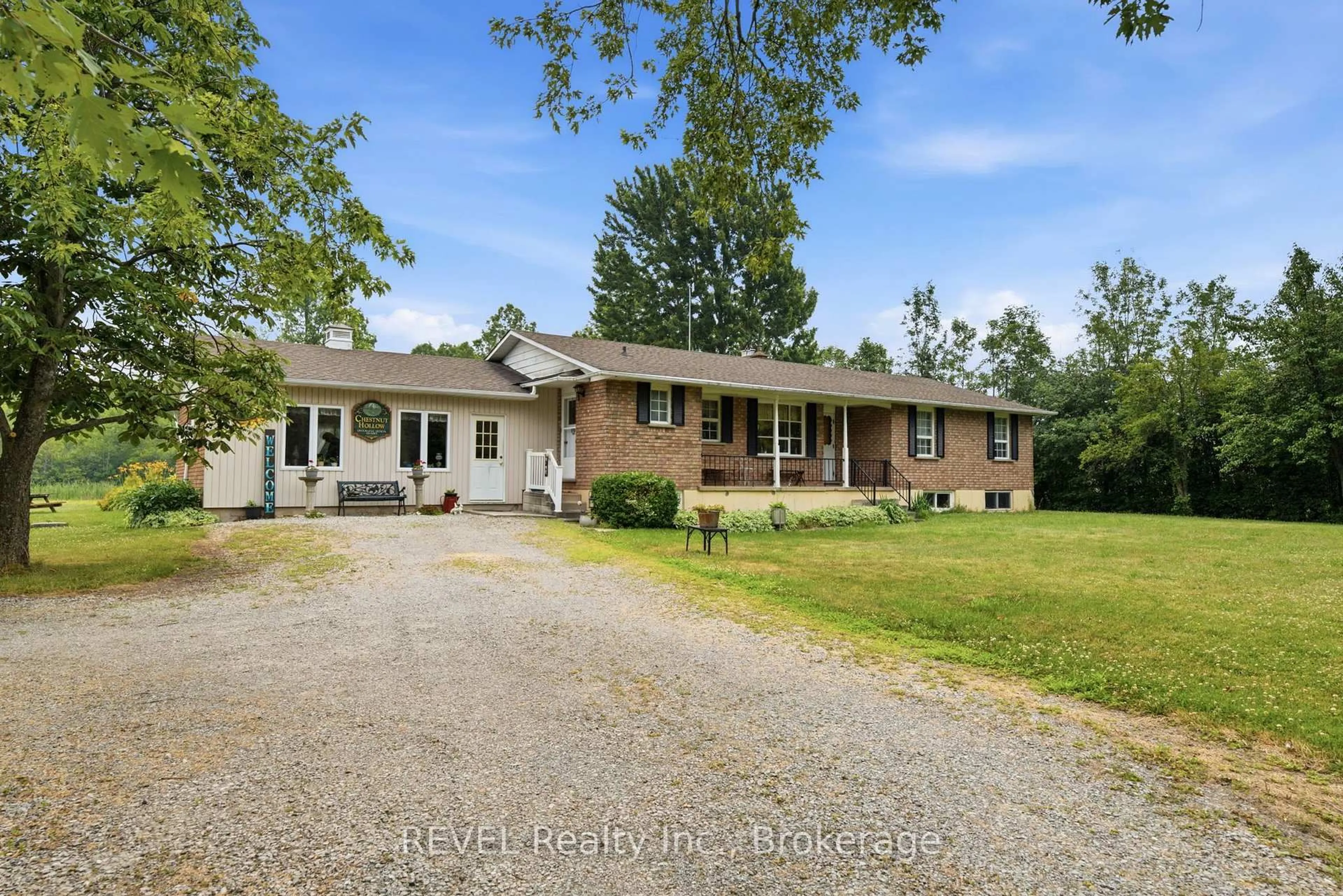 A pic from outside/outdoor area/front of a property/back of a property/a pic from drone, street for 4325 White Rd, Port Colborne Ontario L3B 5N7