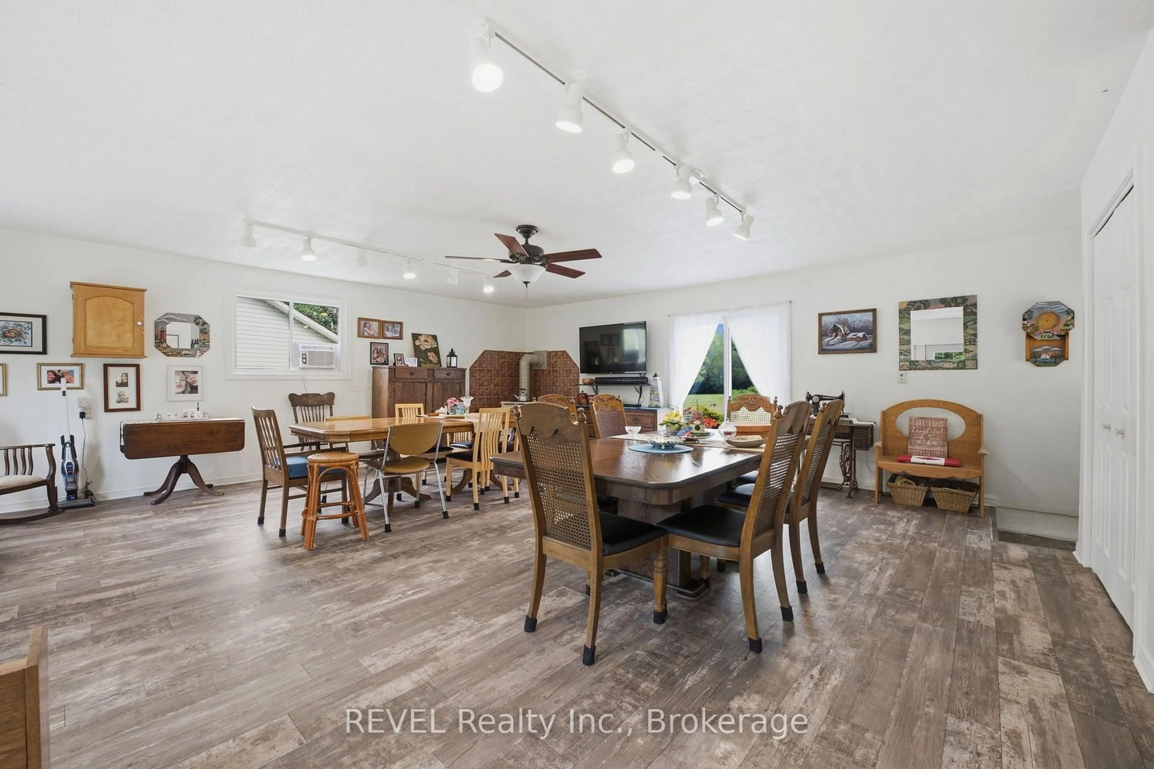 Dining room, unknown for 4325 White Rd, Port Colborne Ontario L3B 5N7