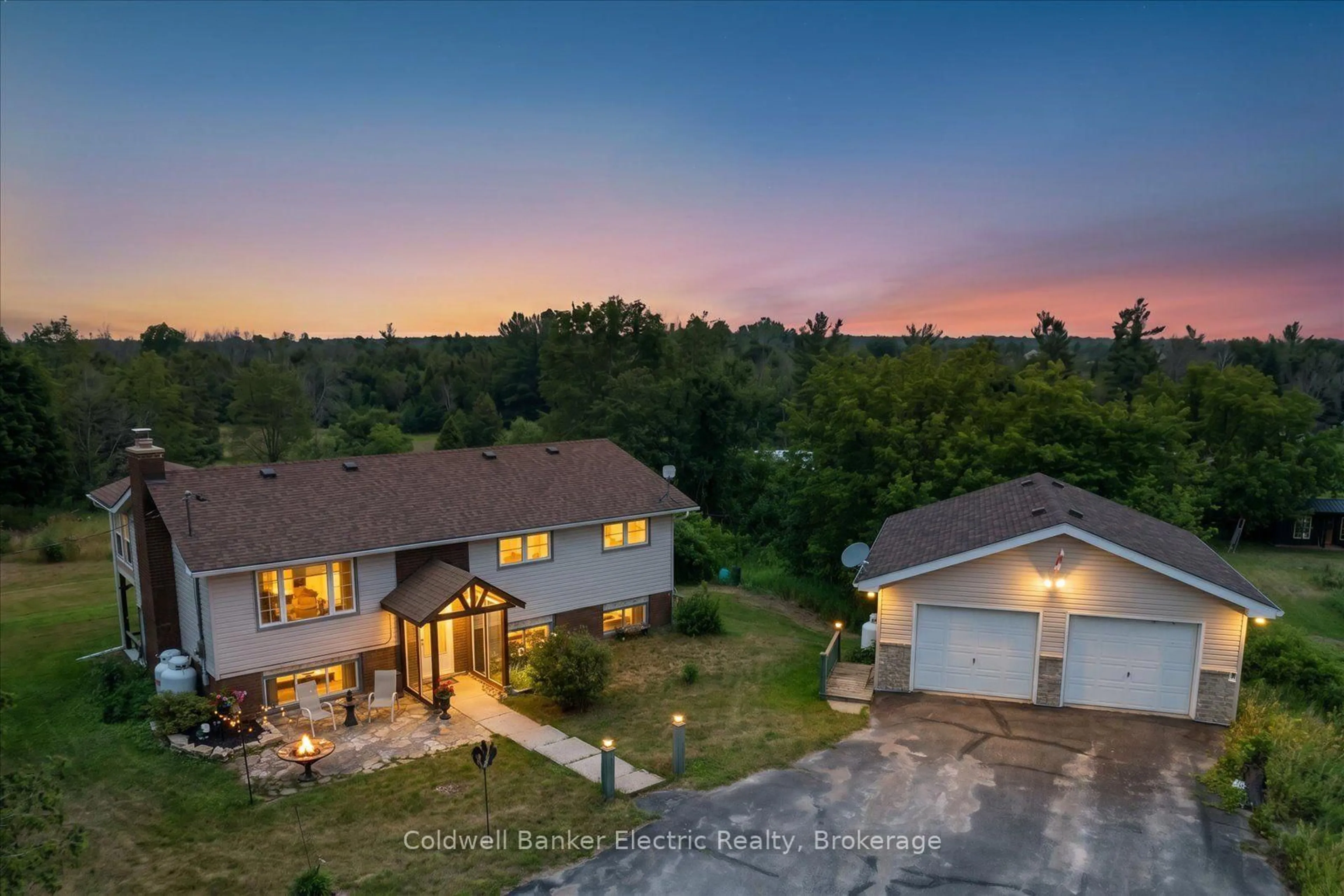 A pic from outside/outdoor area/front of a property/back of a property/a pic from drone, unknown for 1657 4th Line, Douro-Dummer Ontario K0L 2H0
