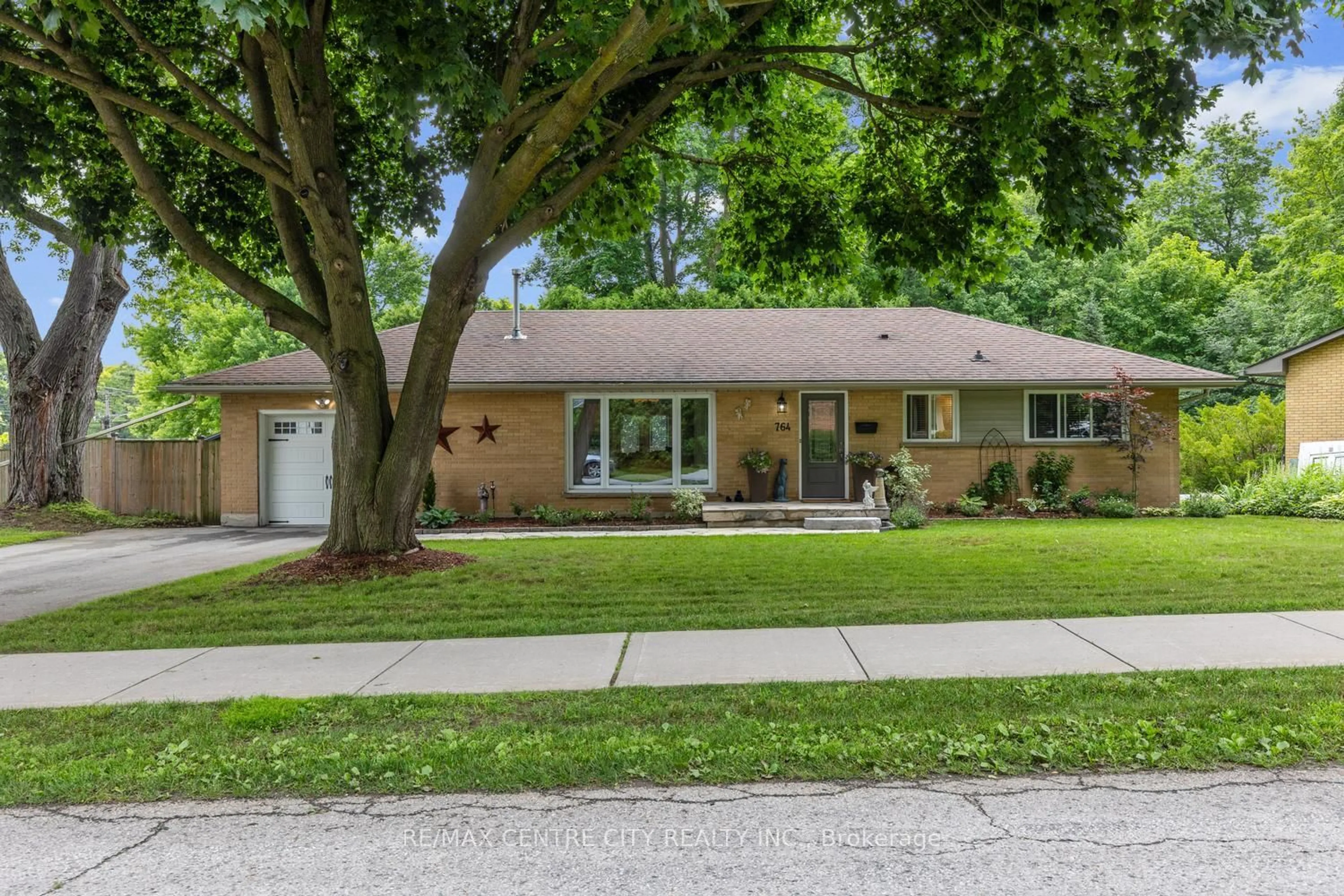 Home with brick exterior material, street for 764 Valetta St, London North Ontario N6H 2Y8