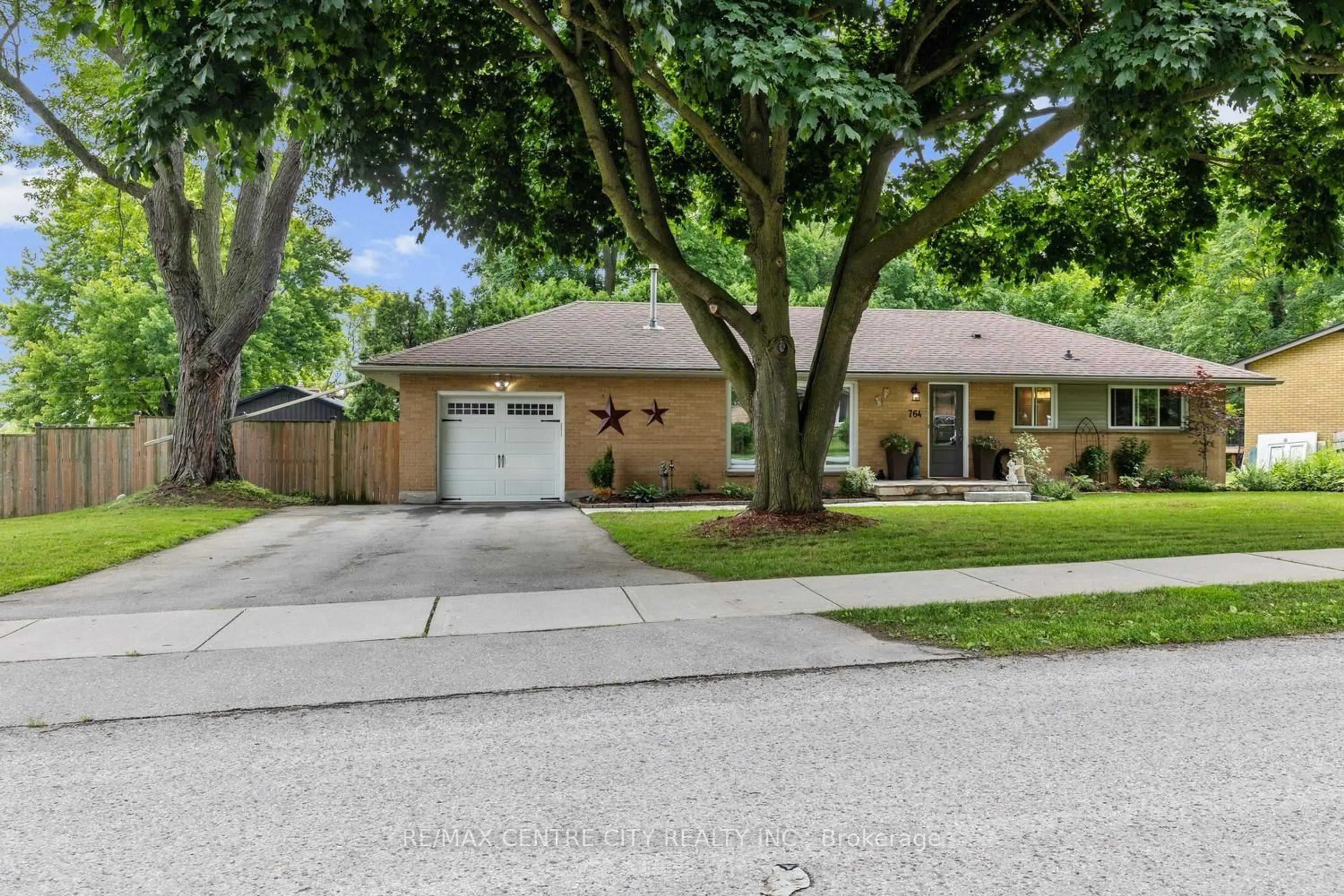 Home with brick exterior material, street for 764 Valetta St, London North Ontario N6H 2Y8