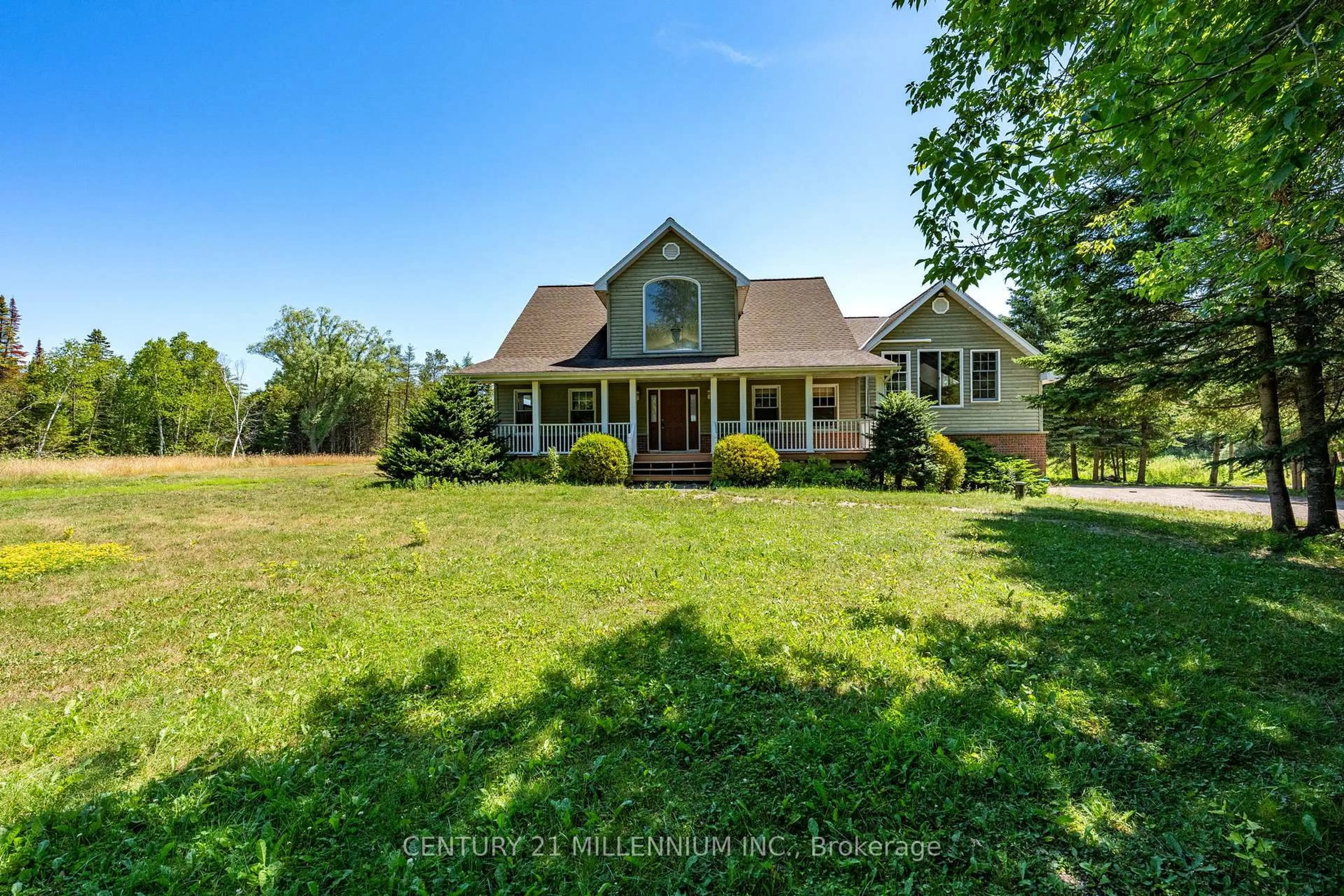 A pic from outside/outdoor area/front of a property/back of a property/a pic from drone, unknown for 5359 Eighth Line, Erin Ontario N0B 1T0