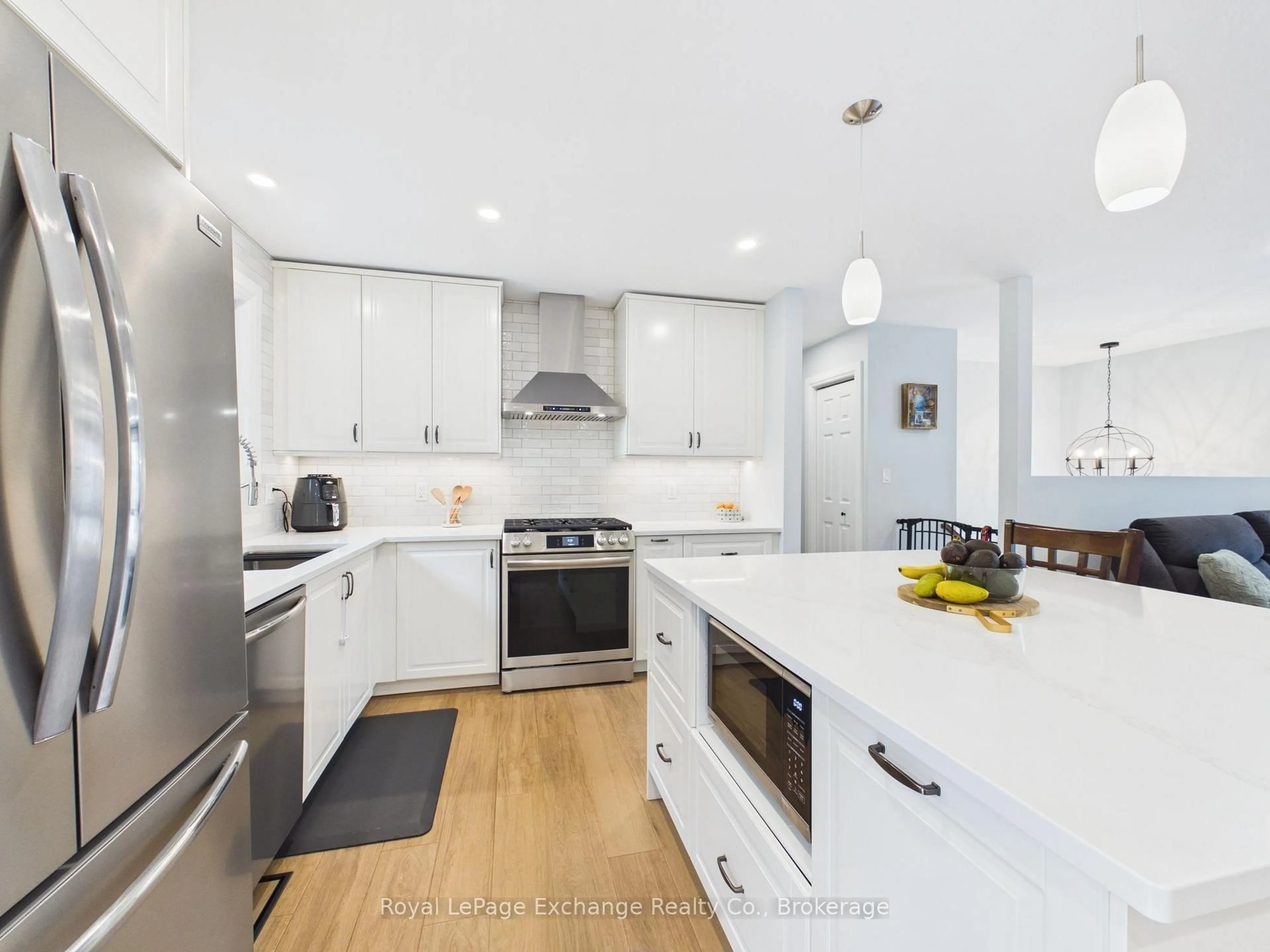 Open concept kitchen, unknown for 453 Elgin St, Kincardine Ontario N2Z 2V4